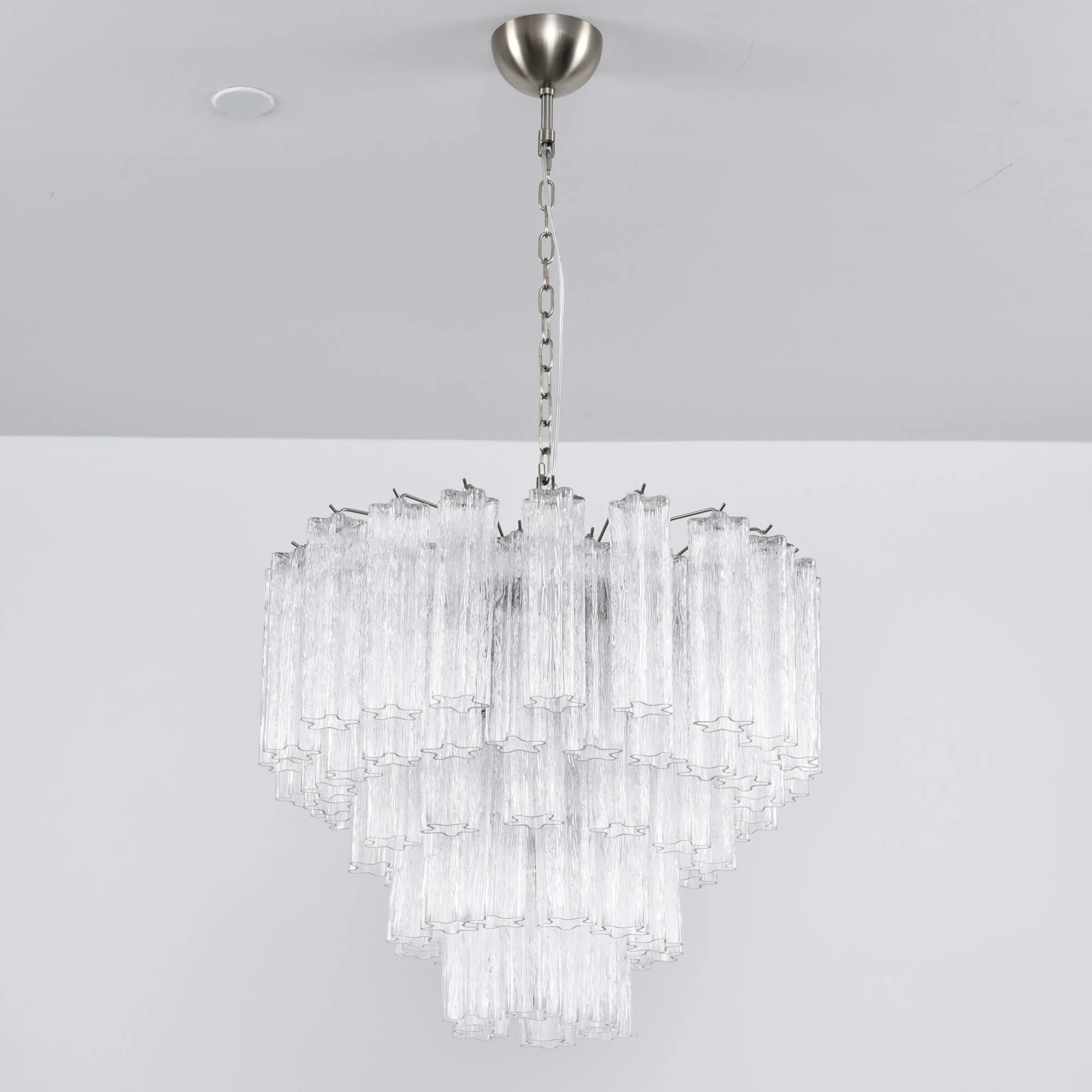 Lucente Murano Chandelier - Image 9