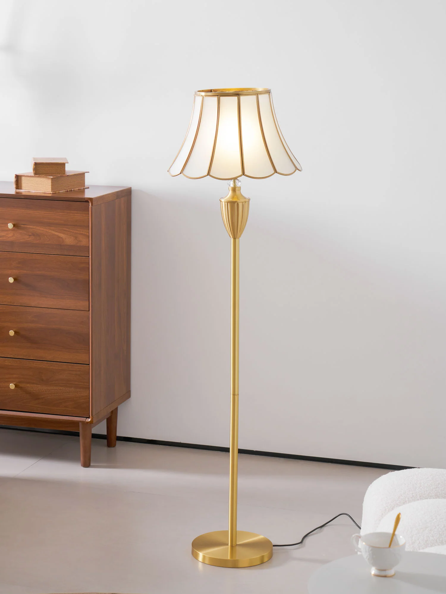 Lucia Floor Lamp - Image 4
