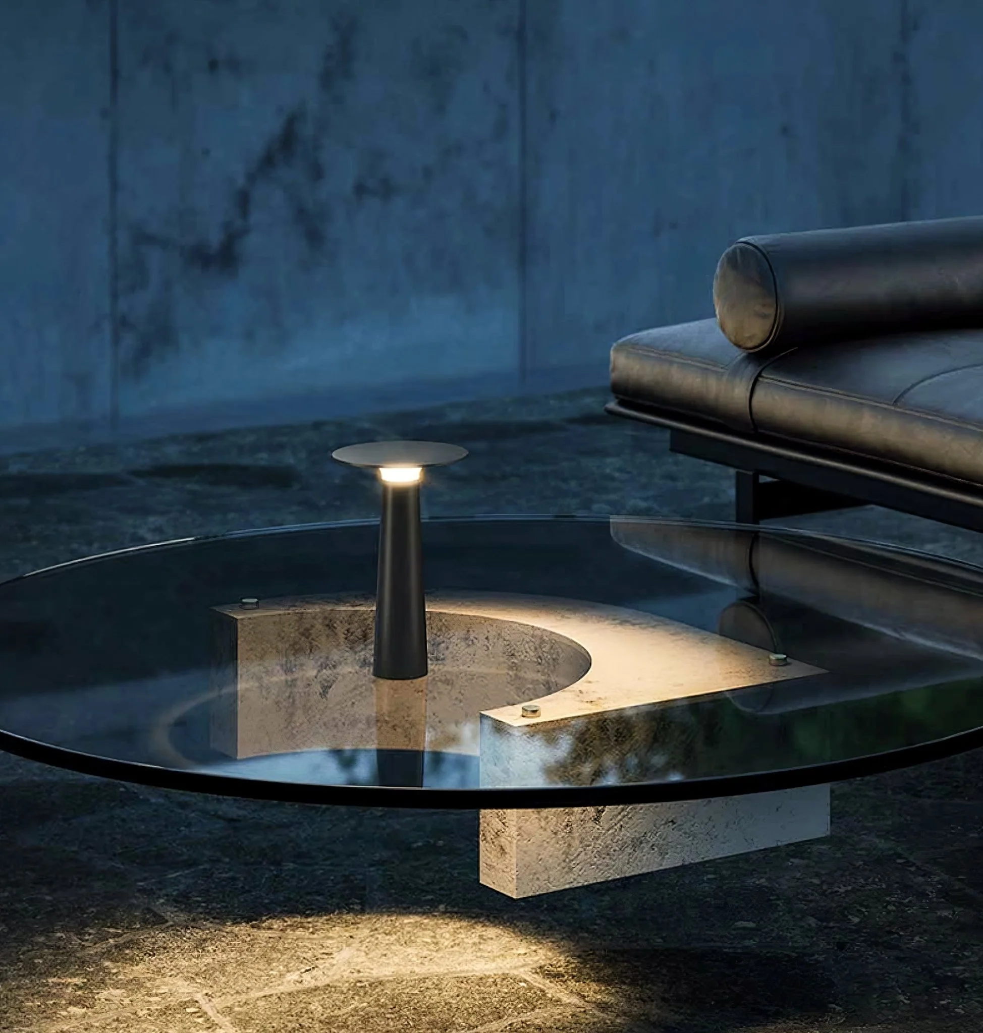 Luma Disk Outdoor Table Light - Image 3
