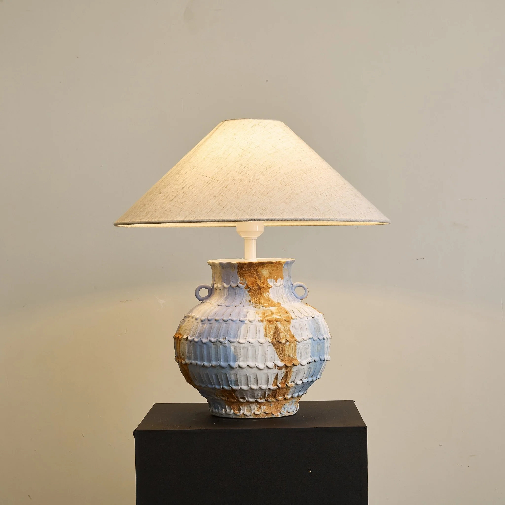 Lumaqua Table Lamp - Image 2