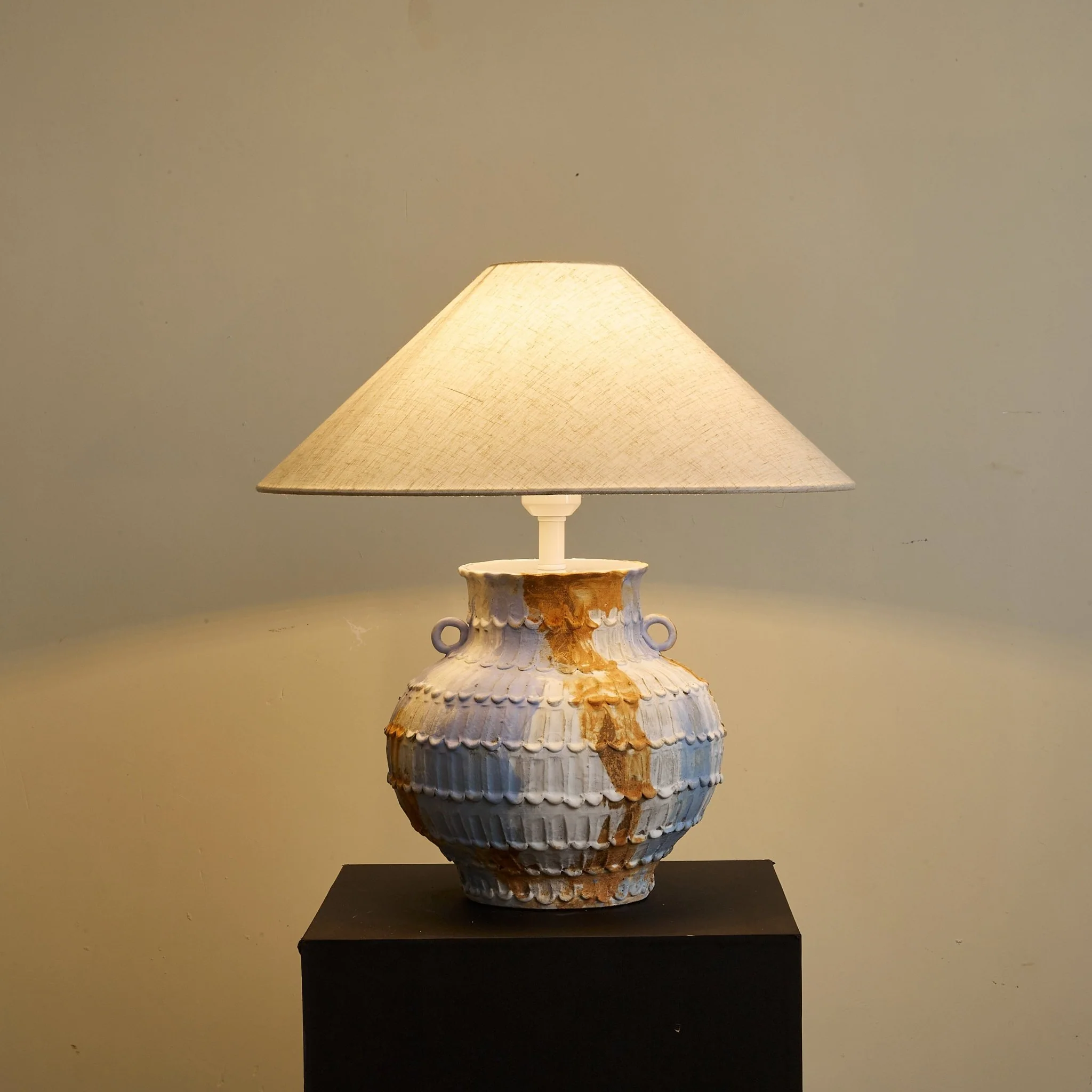 Lumaqua Table Lamp - Image 4