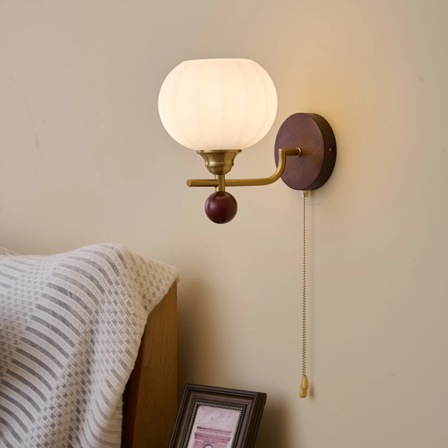 Lumea Crest Wall Lamp - Image 2