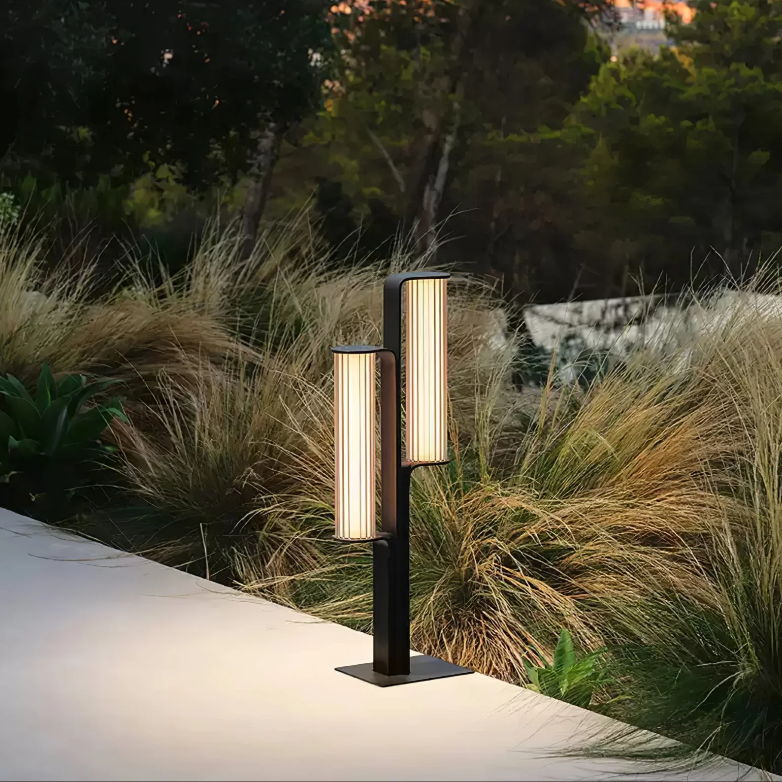 Lumo Arc Duo Outdoor Lamp - Image 10
