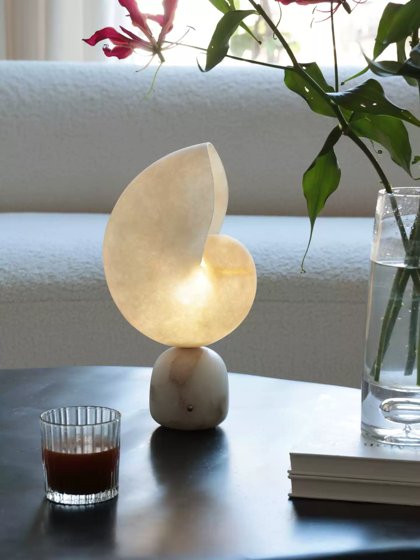 Lumora Shell Table Lamp - Image 6