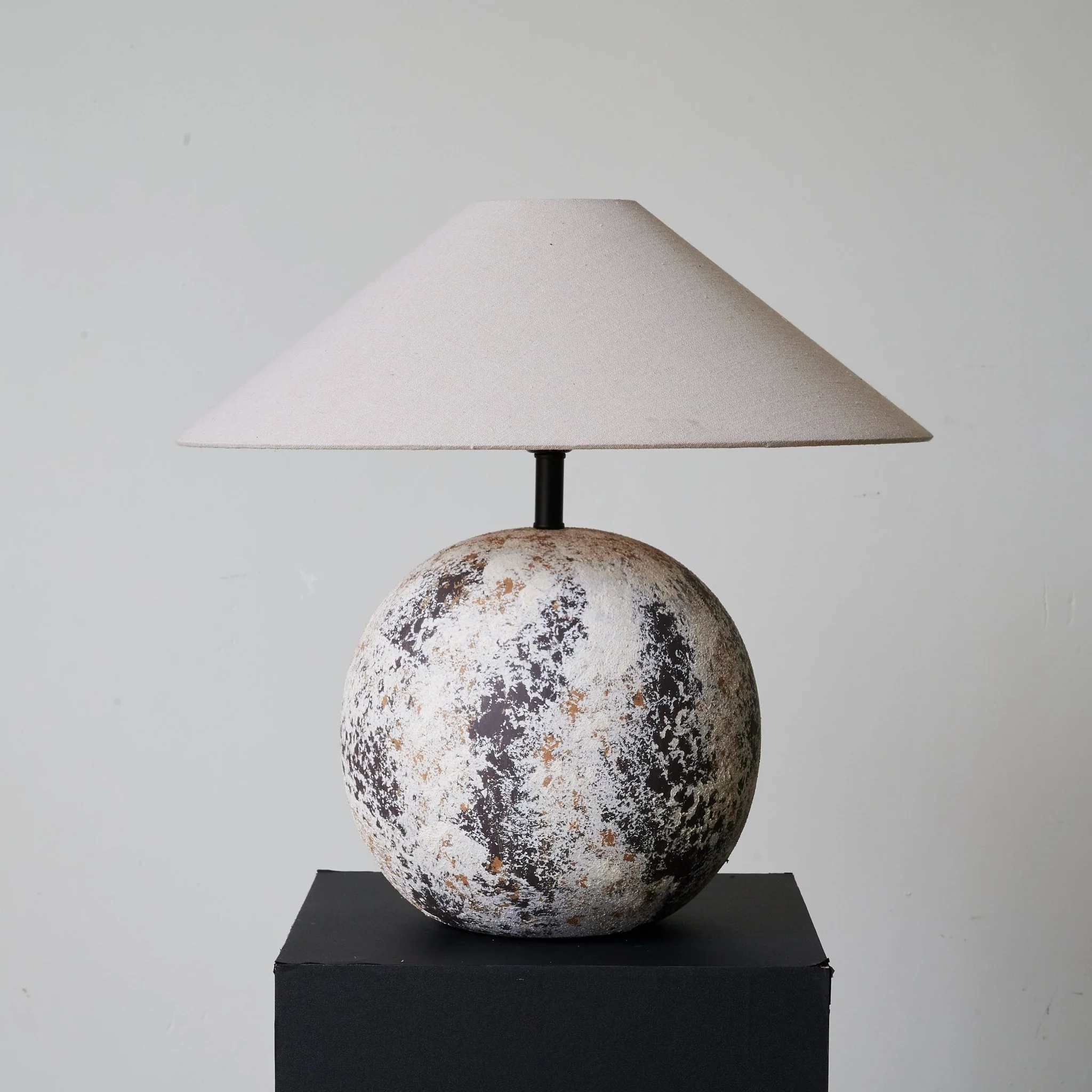Luna Terra Table Lamp - Image 5