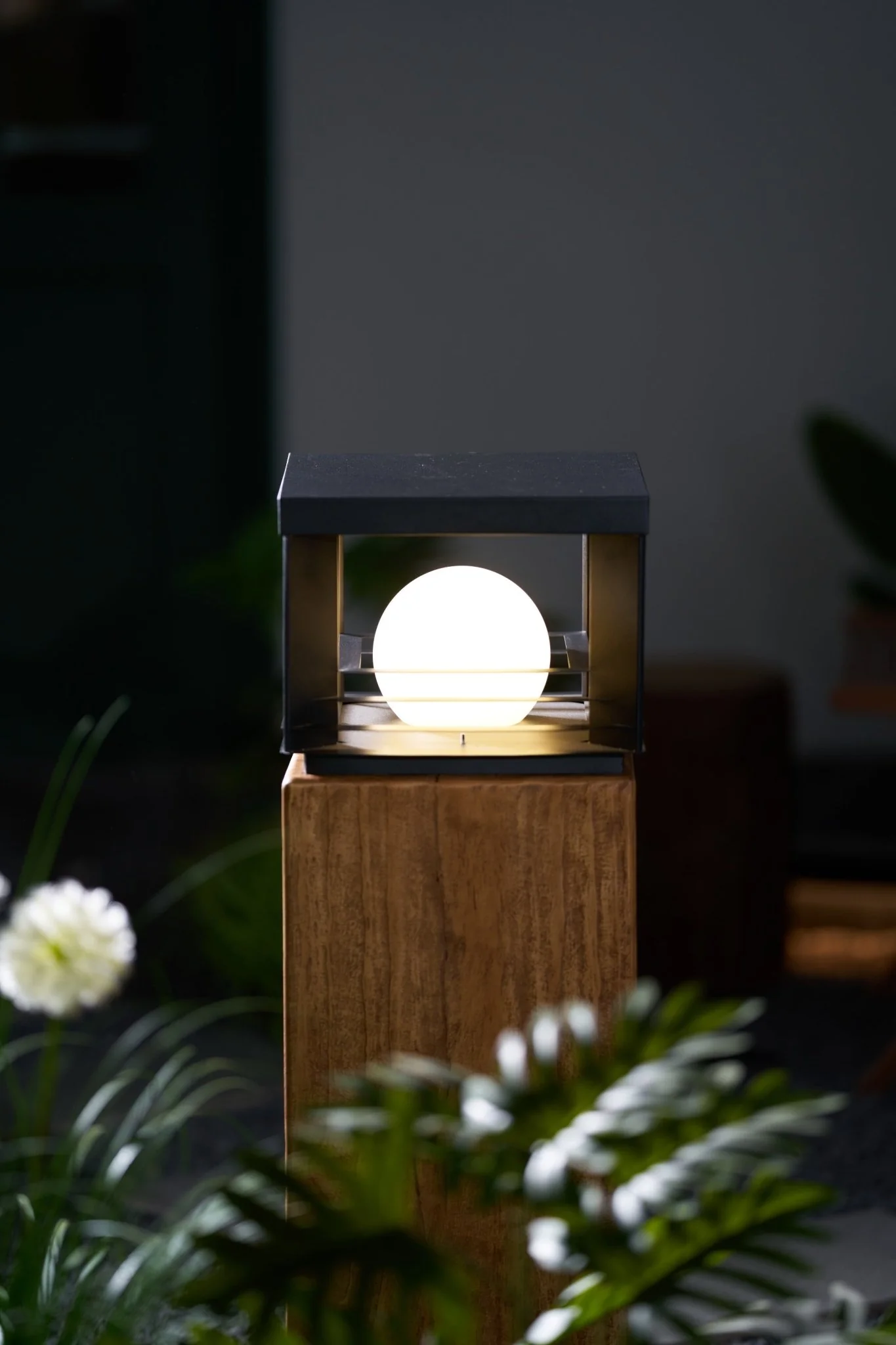 Lunar Crate Outdoor Lamp - Image 20