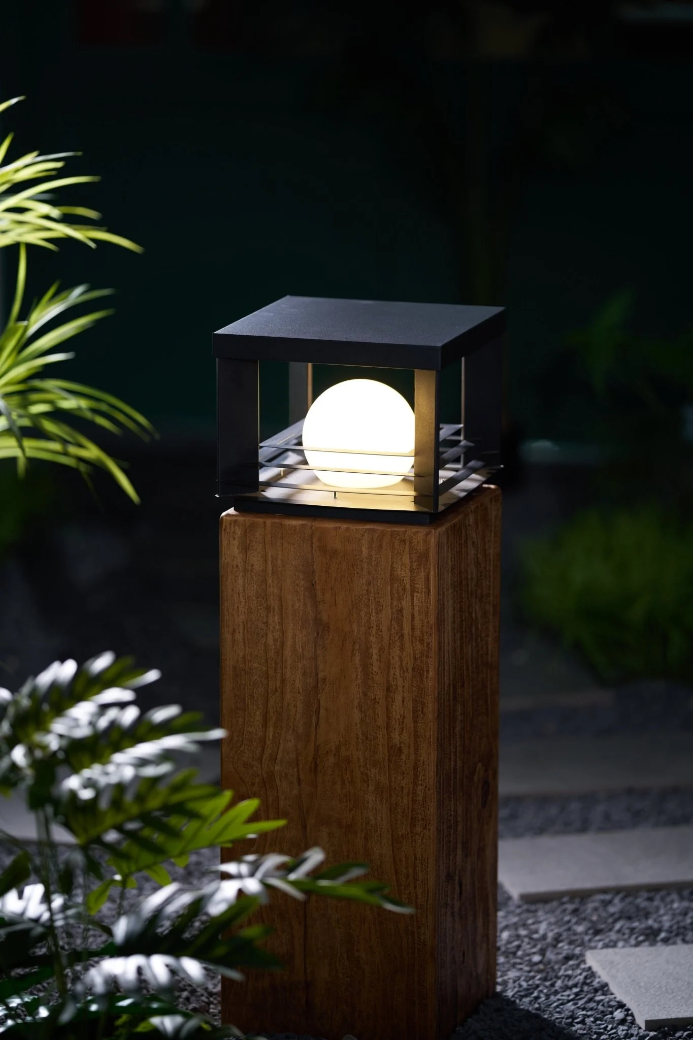 Lunar Crate Outdoor Lamp - Image 27