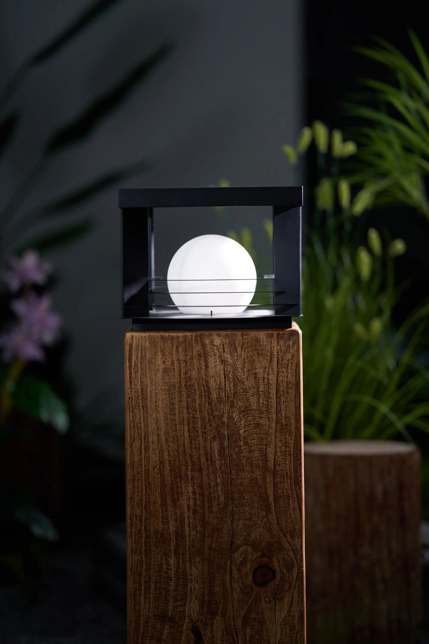 Lunar Crate Outdoor Lamp - Image 30