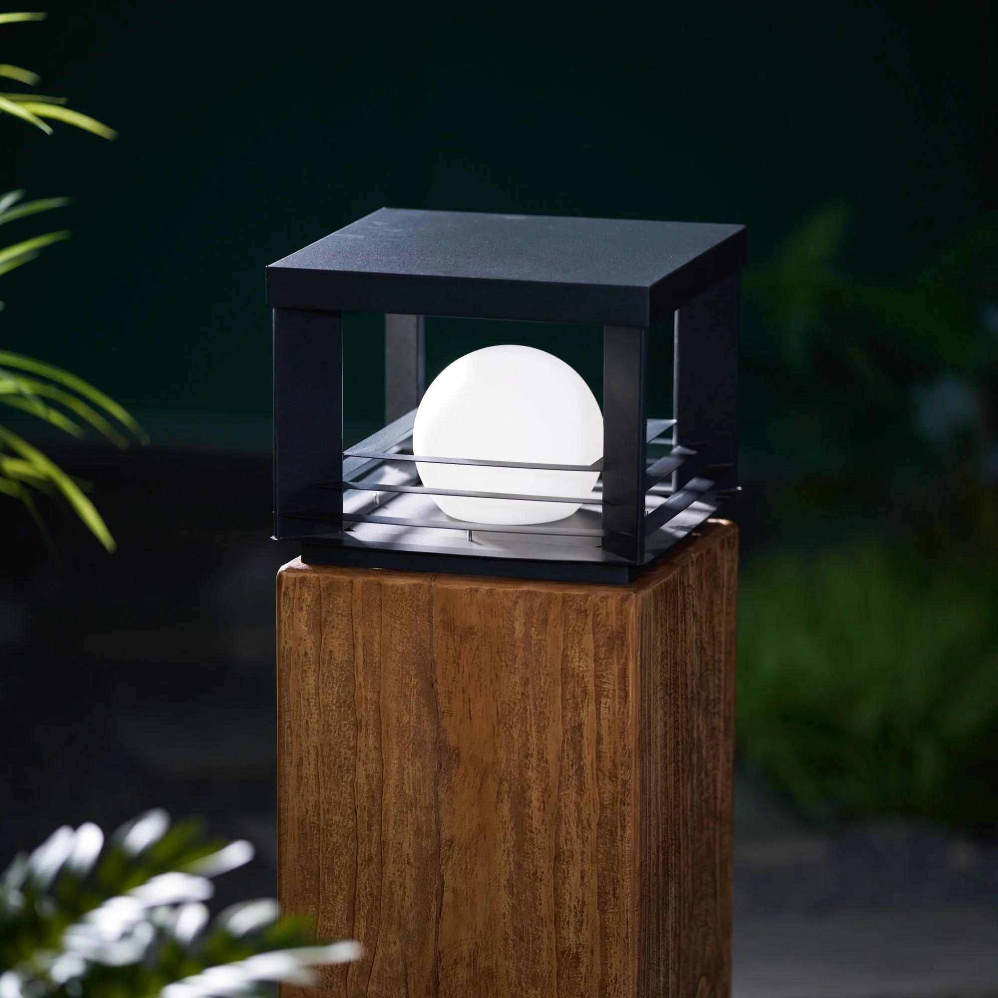 Lunar Crate Outdoor Lamp - Image 6