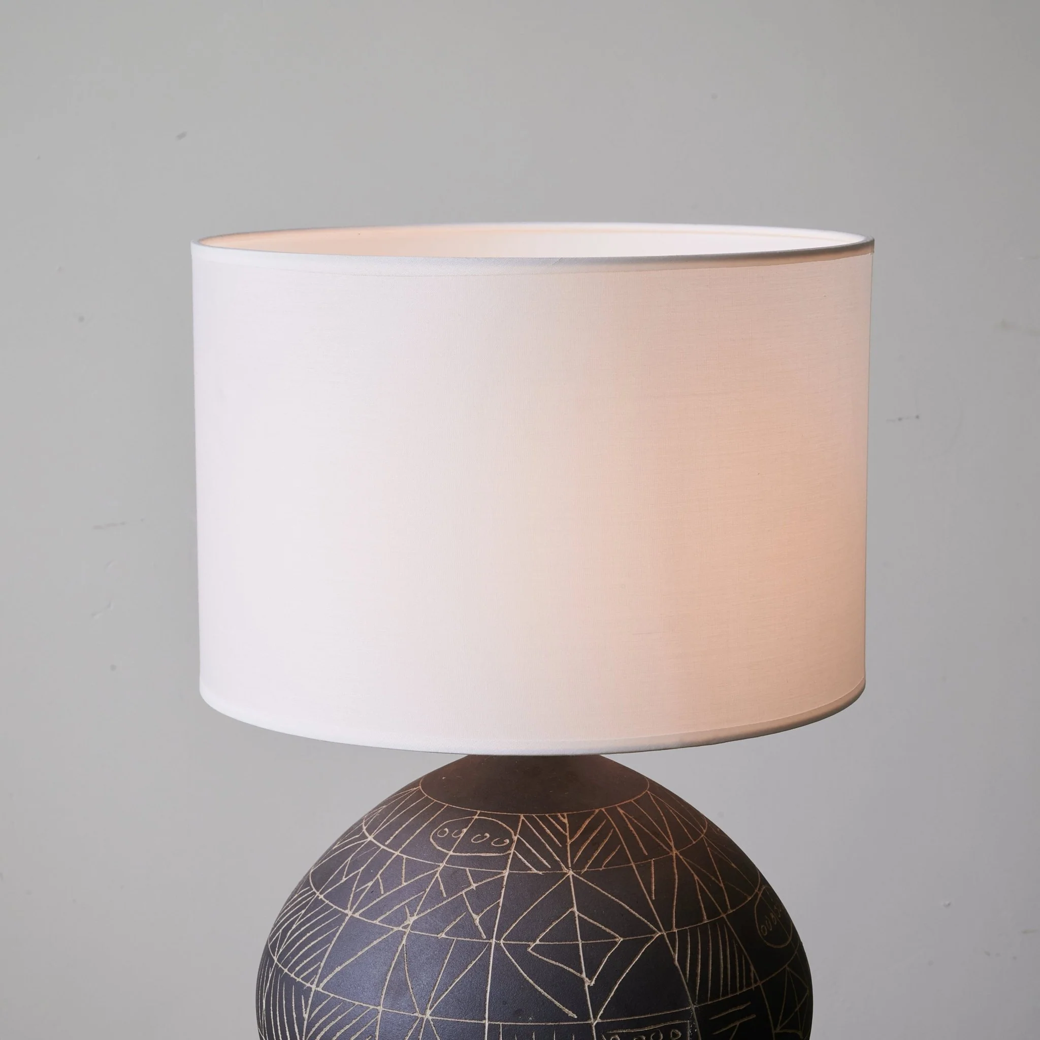 Lunari Etch Table Lamp - Image 7