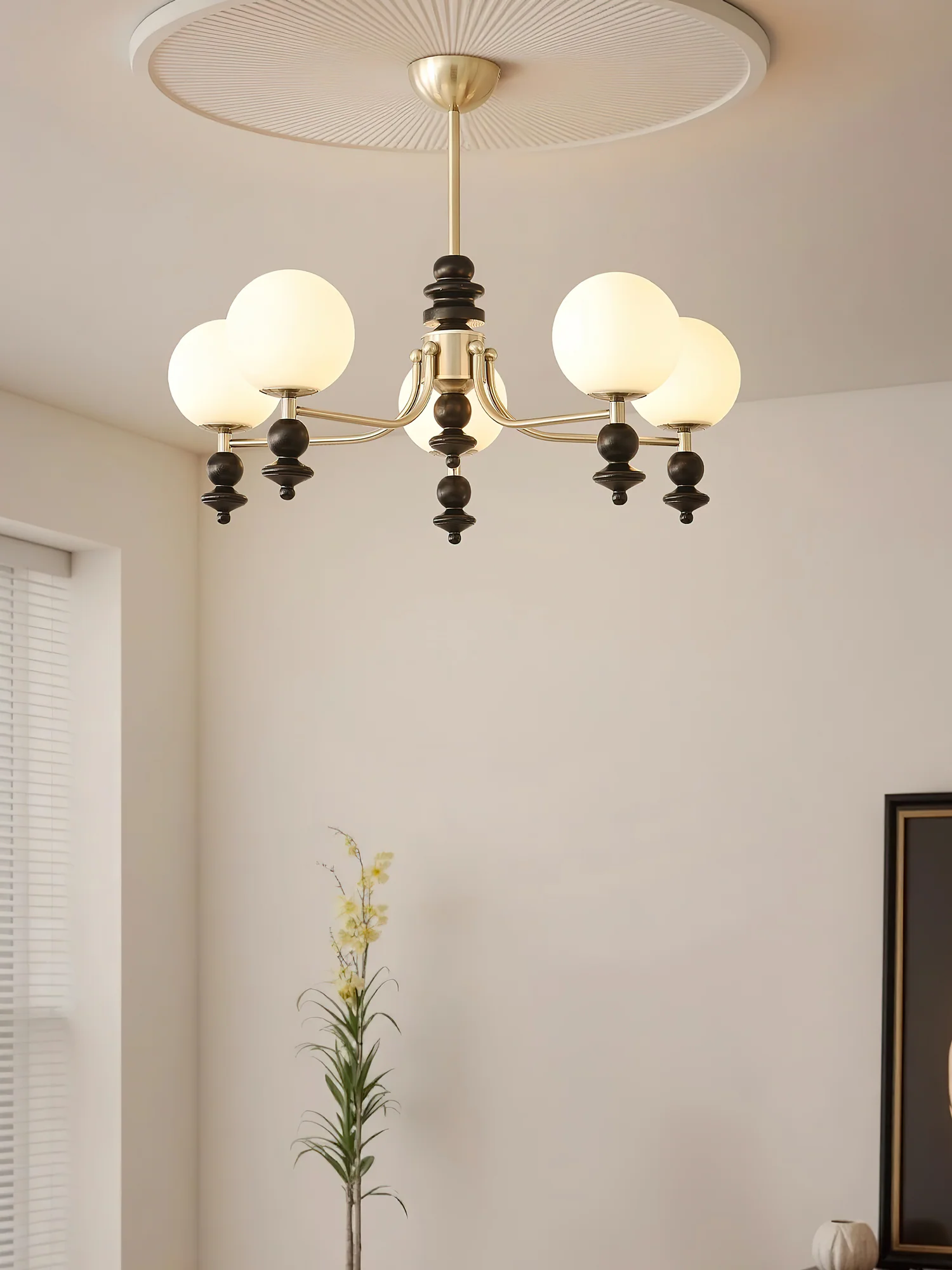 Lunaris Chandelier - Image 9