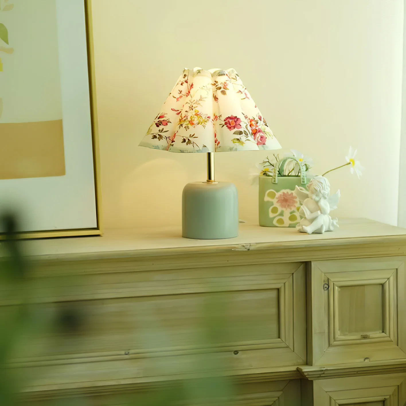 Lunitidal Table Lamp - Image 18