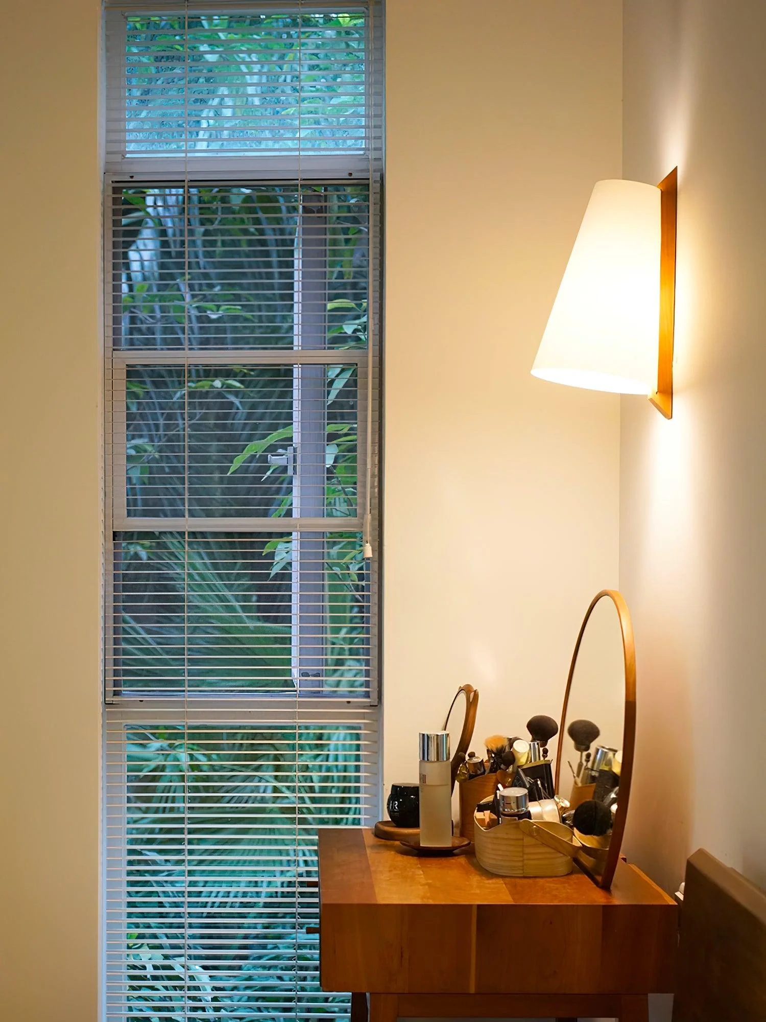 Lupe Wall Lamp - Image 12