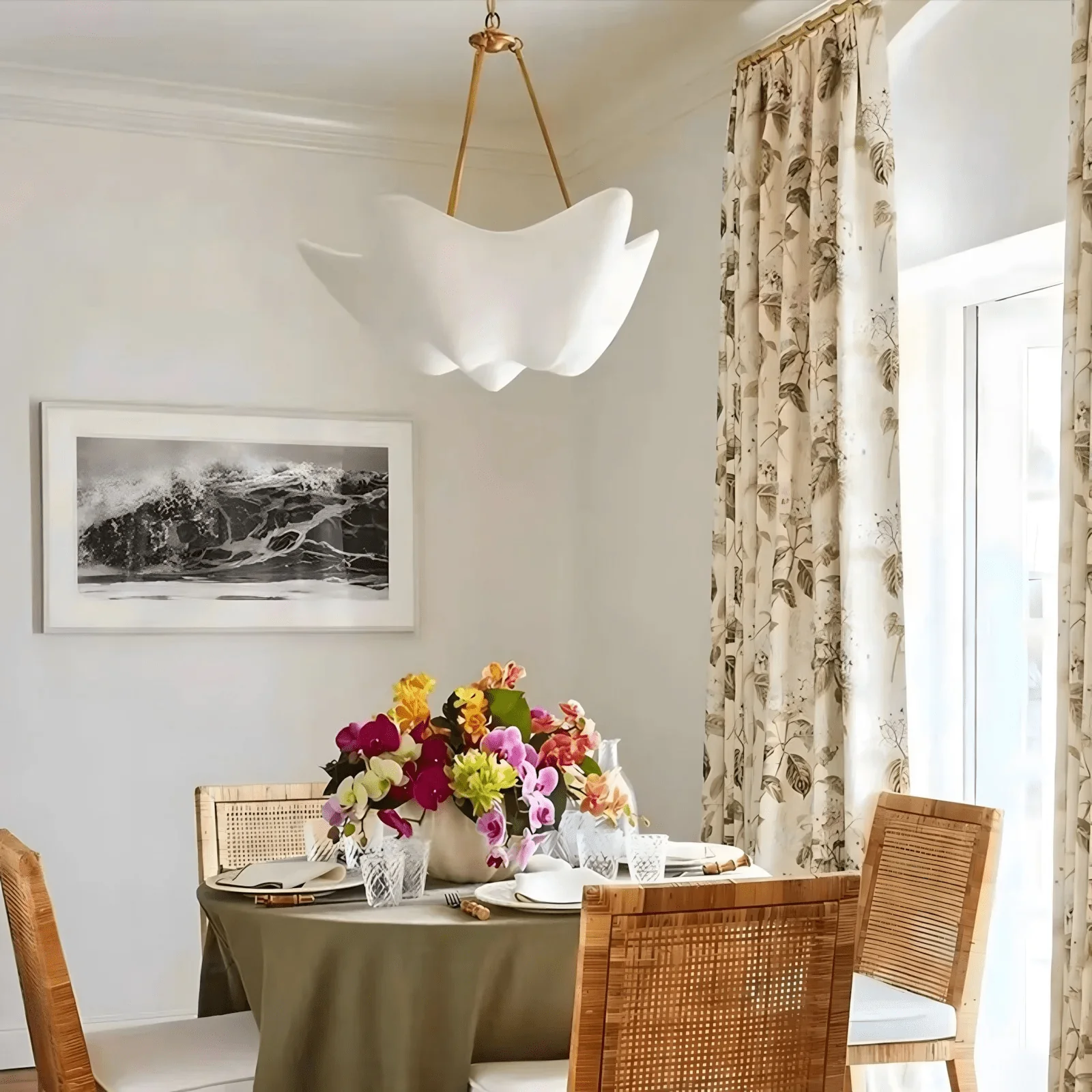 Luvonea Plaster Chandelier - Image 3