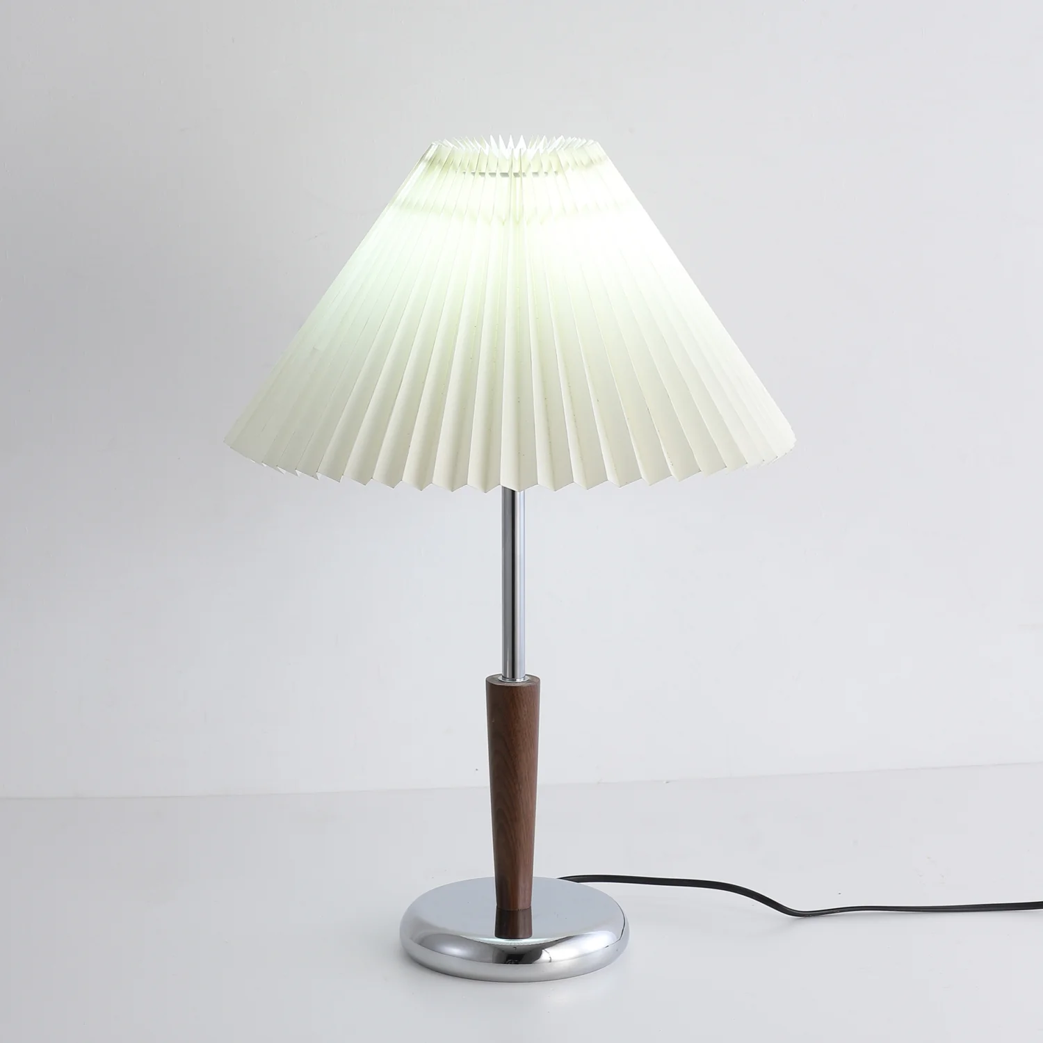 Lynnea Pleated Table Lamp - Image 4