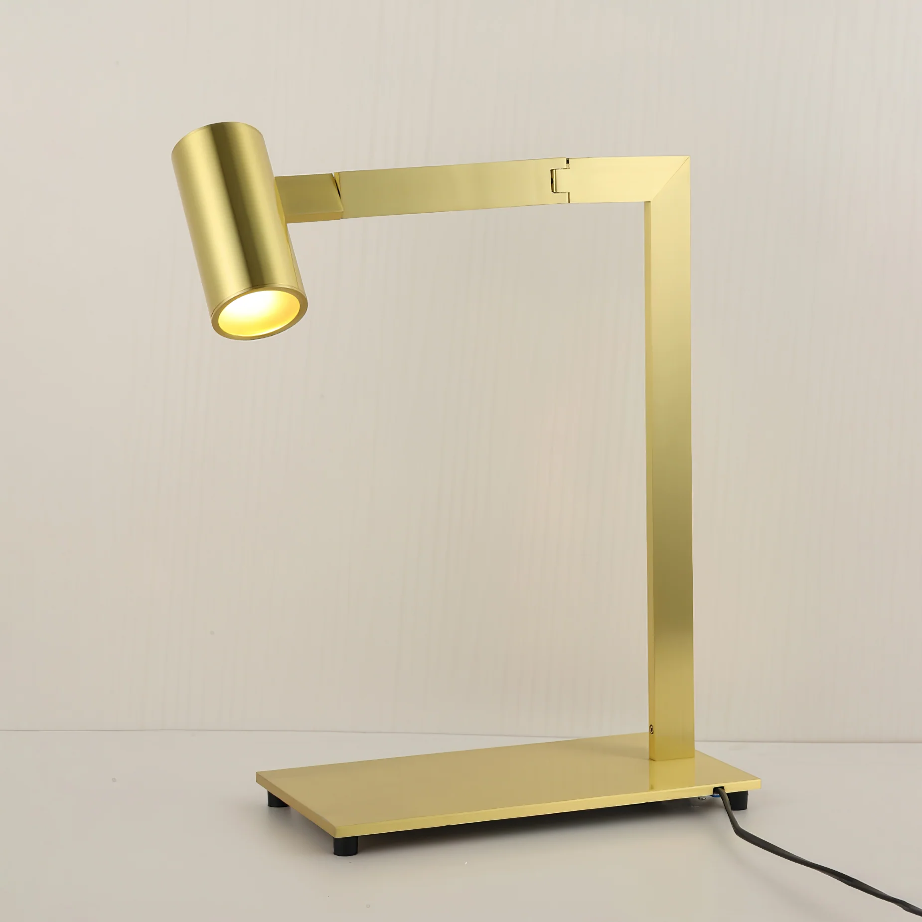 Mahari Table Lamp - Image 7