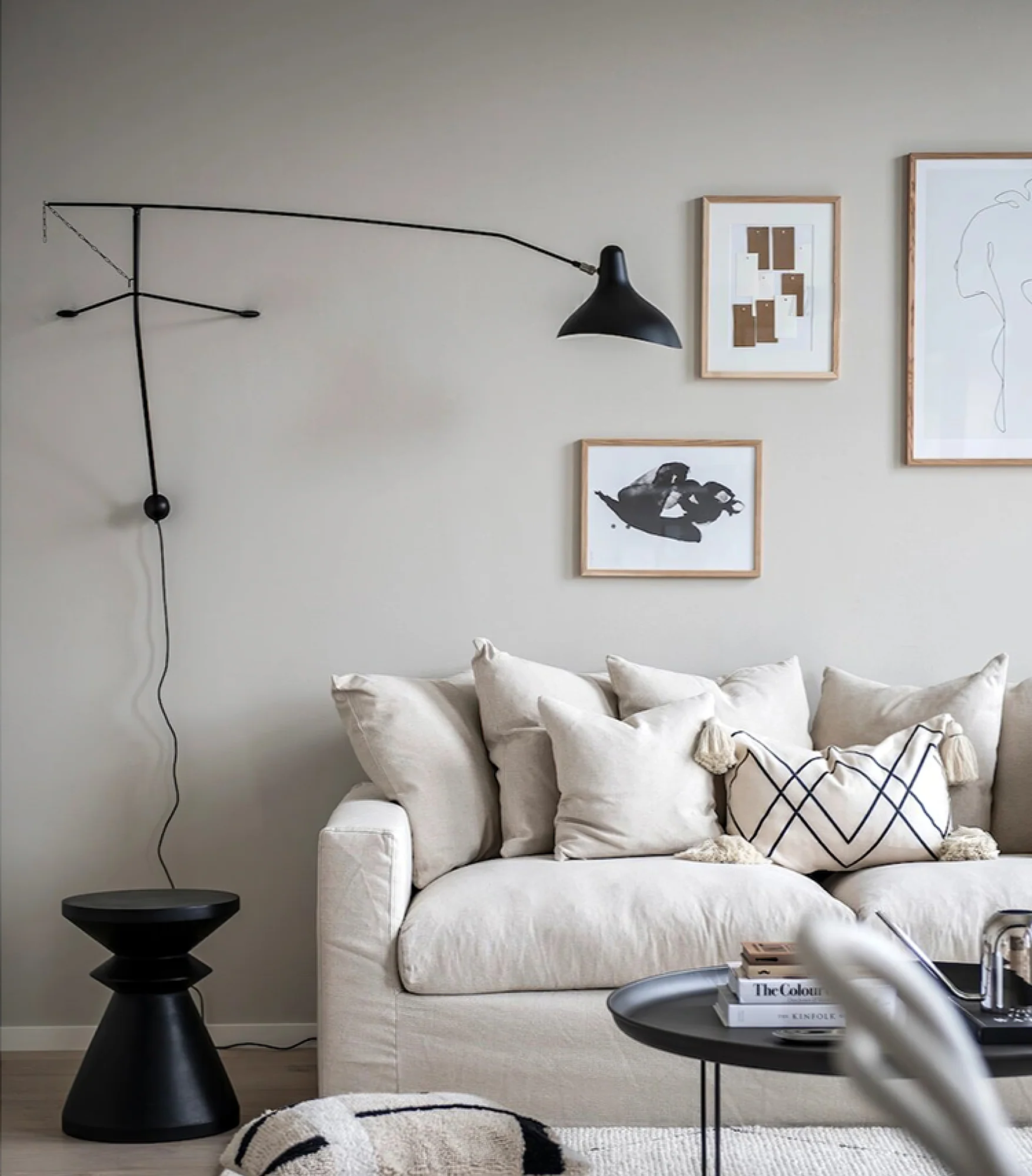 Mantis Arm Wall Lamp - Image 51