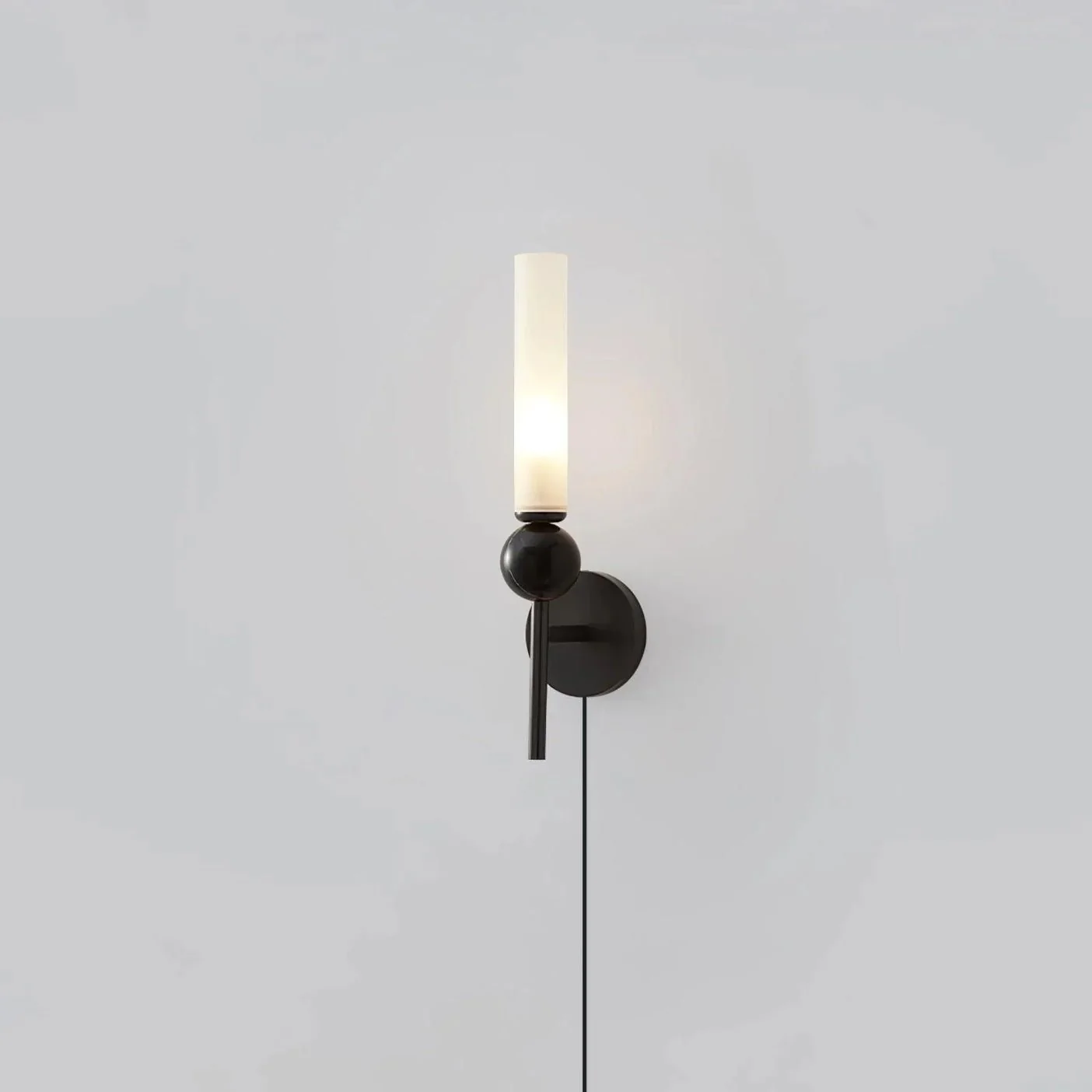 Marble Vertical Plug-in Wall Lamp - Image 15