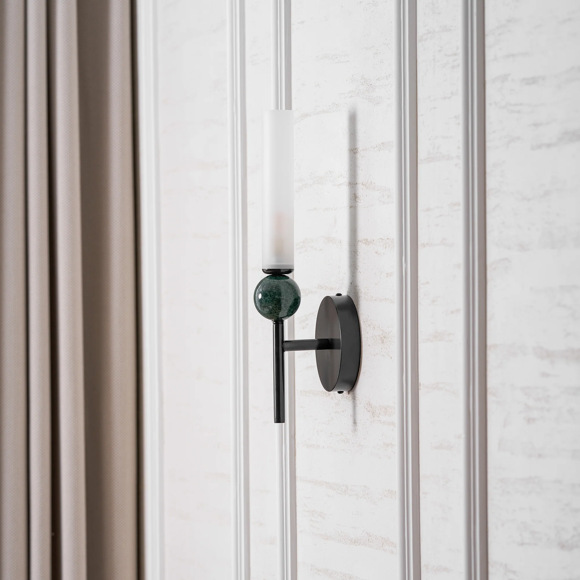 Marble Vertical Wall Lamp - Image 48