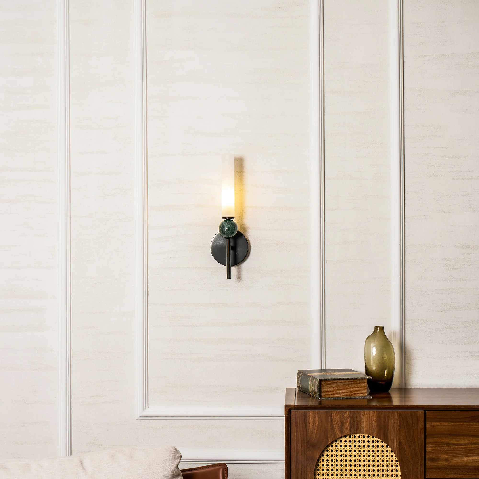 Marble Vertical Wall Lamp - Image 52