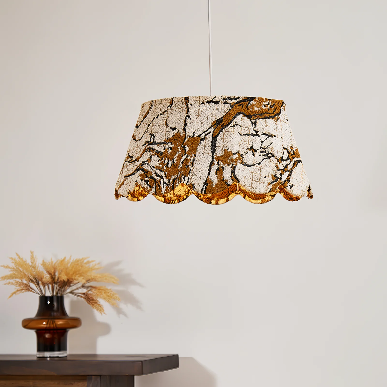 Marbre Scallop Pendant Light - Image 2