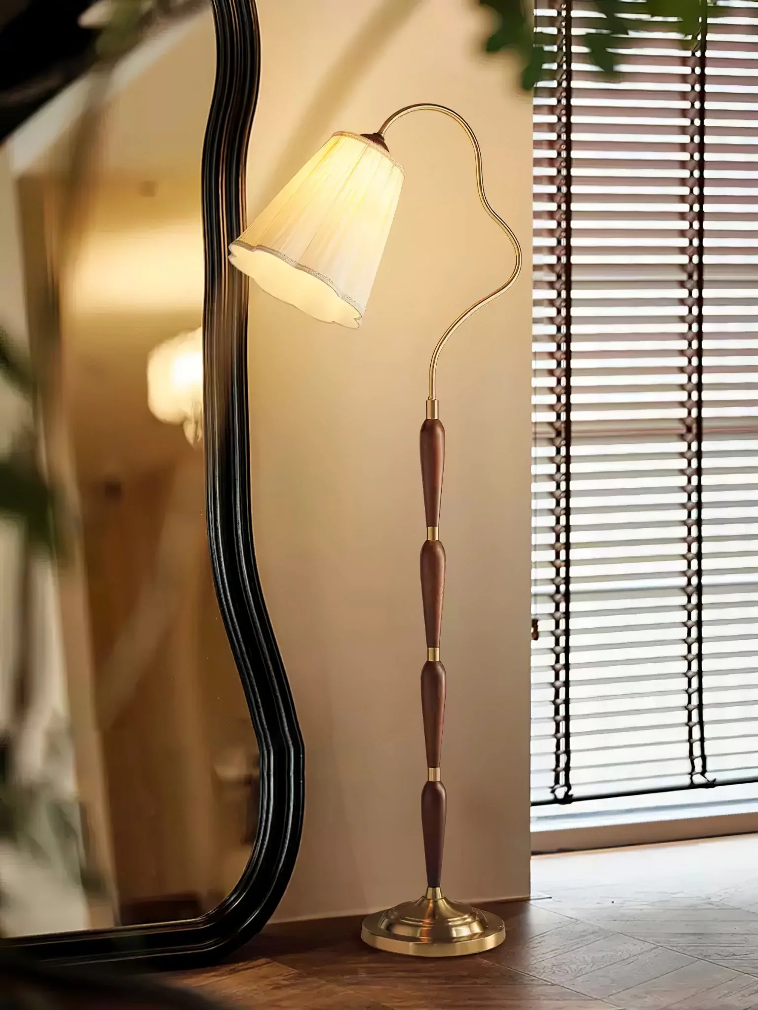 Marcellus Arc Floor Lamp - Image 10