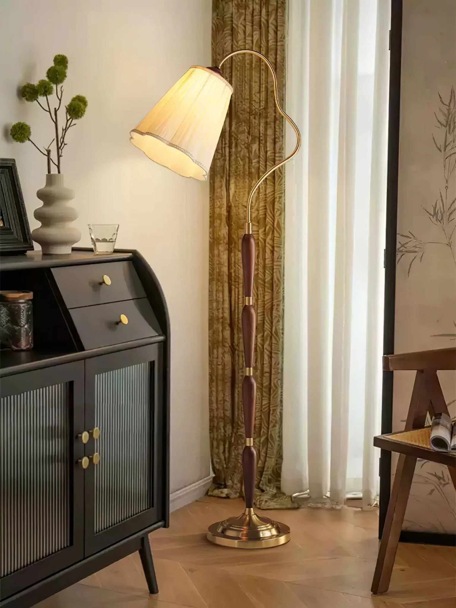 Marcellus Arc Floor Lamp - Image 3