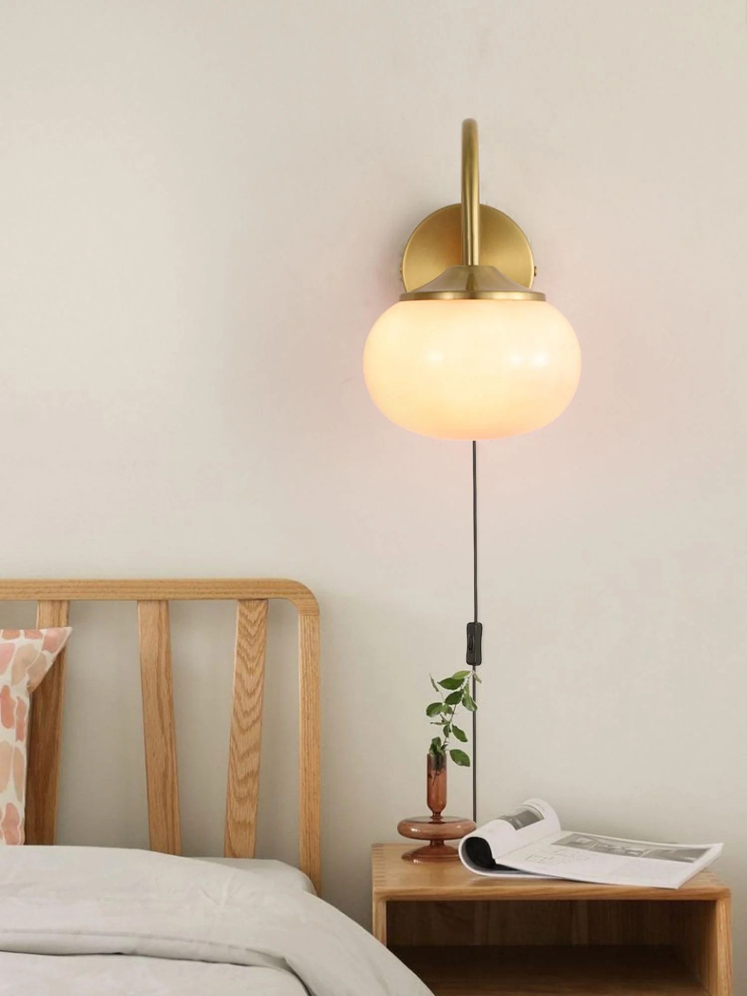 Marshmallow Plug-in Sconce - Image 4