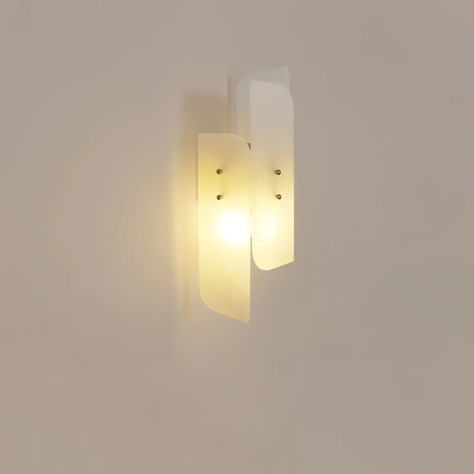 Megalith Alabaster Wall Light - Image 5