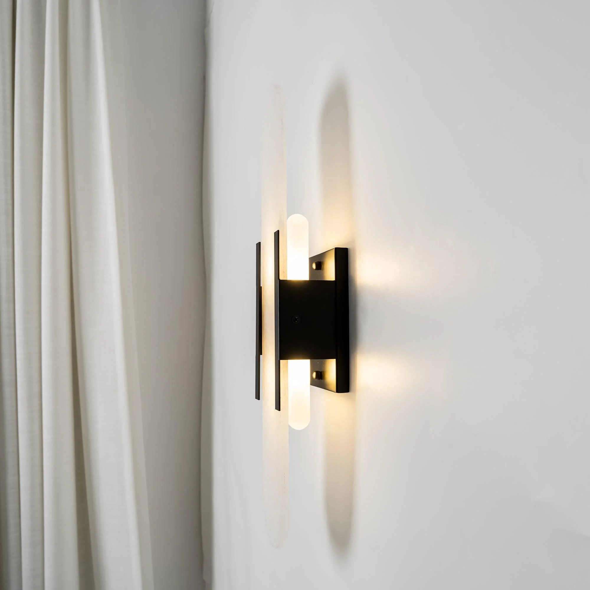 Melange Elongated Alabaster Wall Lamp - Image 59
