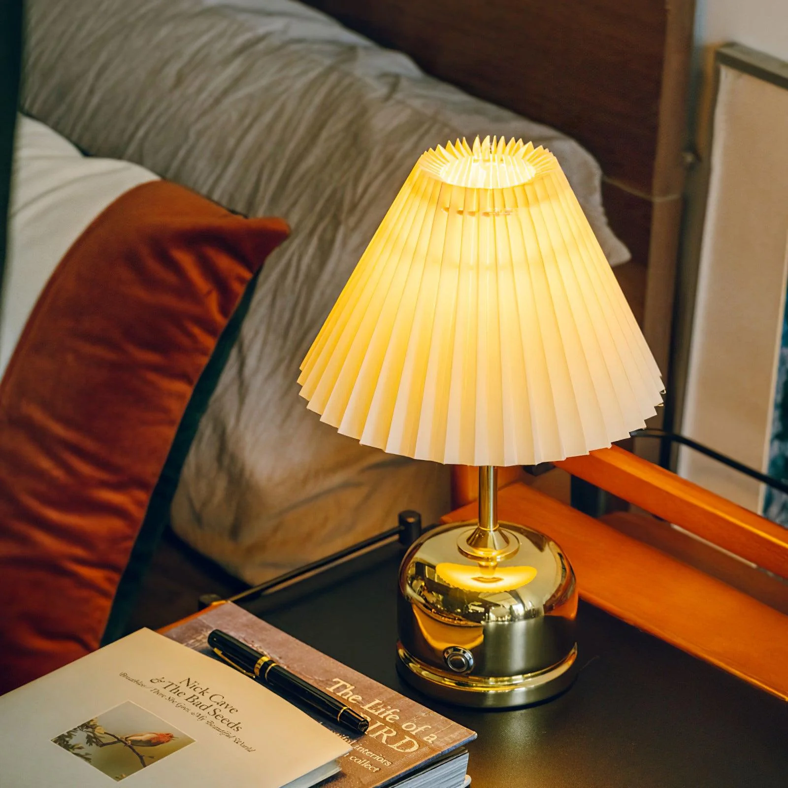 Metal Antique Table Lamp - Image 3