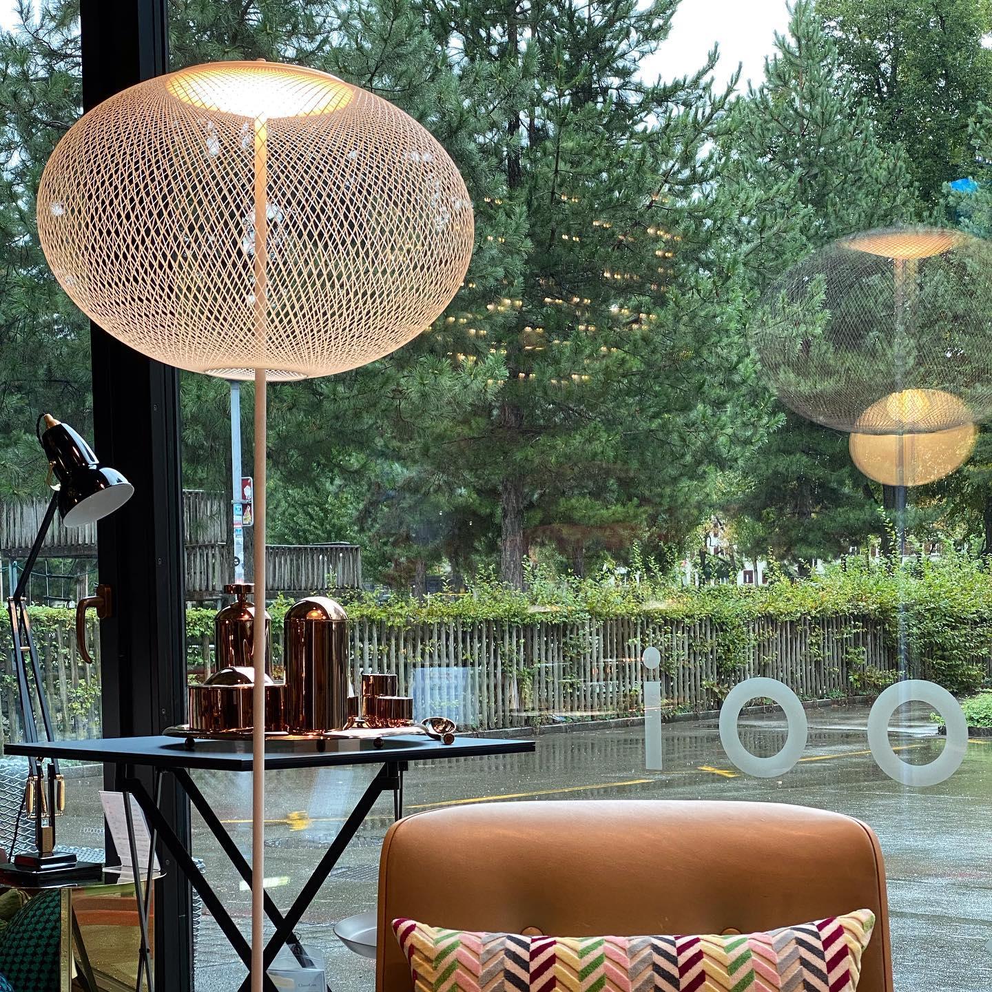 Metallic Meshwork Floor Lamp - Image 5