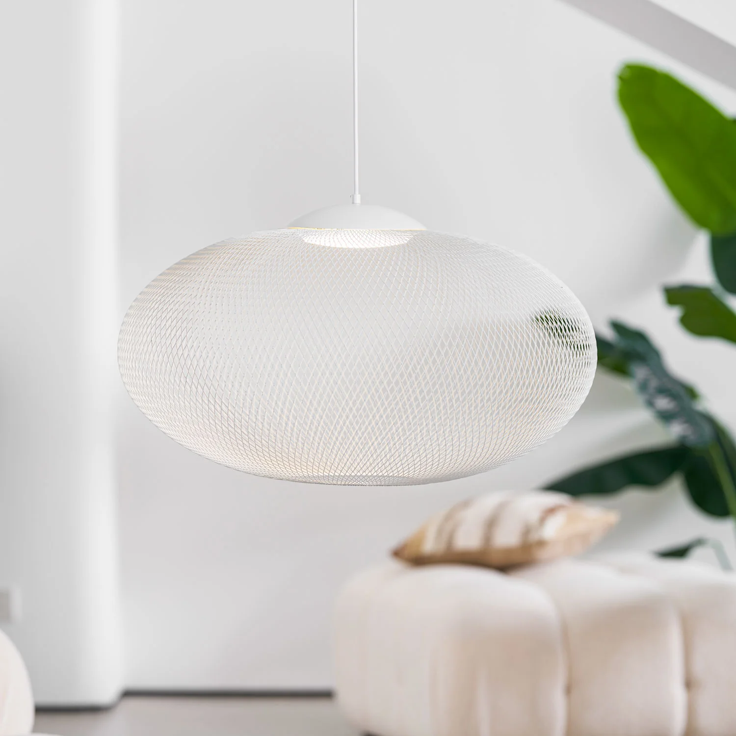 Metallic Meshwork Pendant Lamp - Image 5