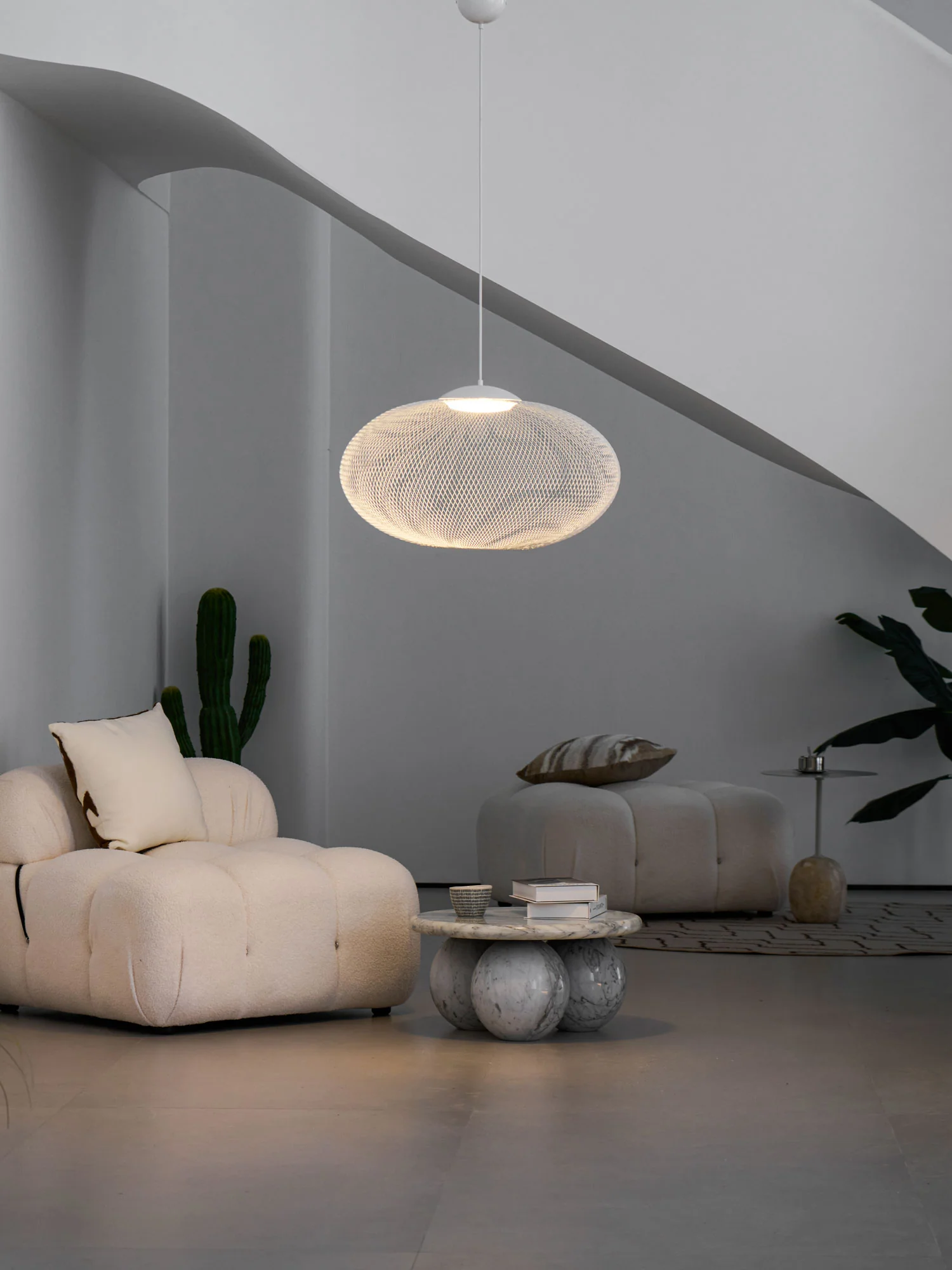 Metallic Meshwork Pendant Lamp - Image 9