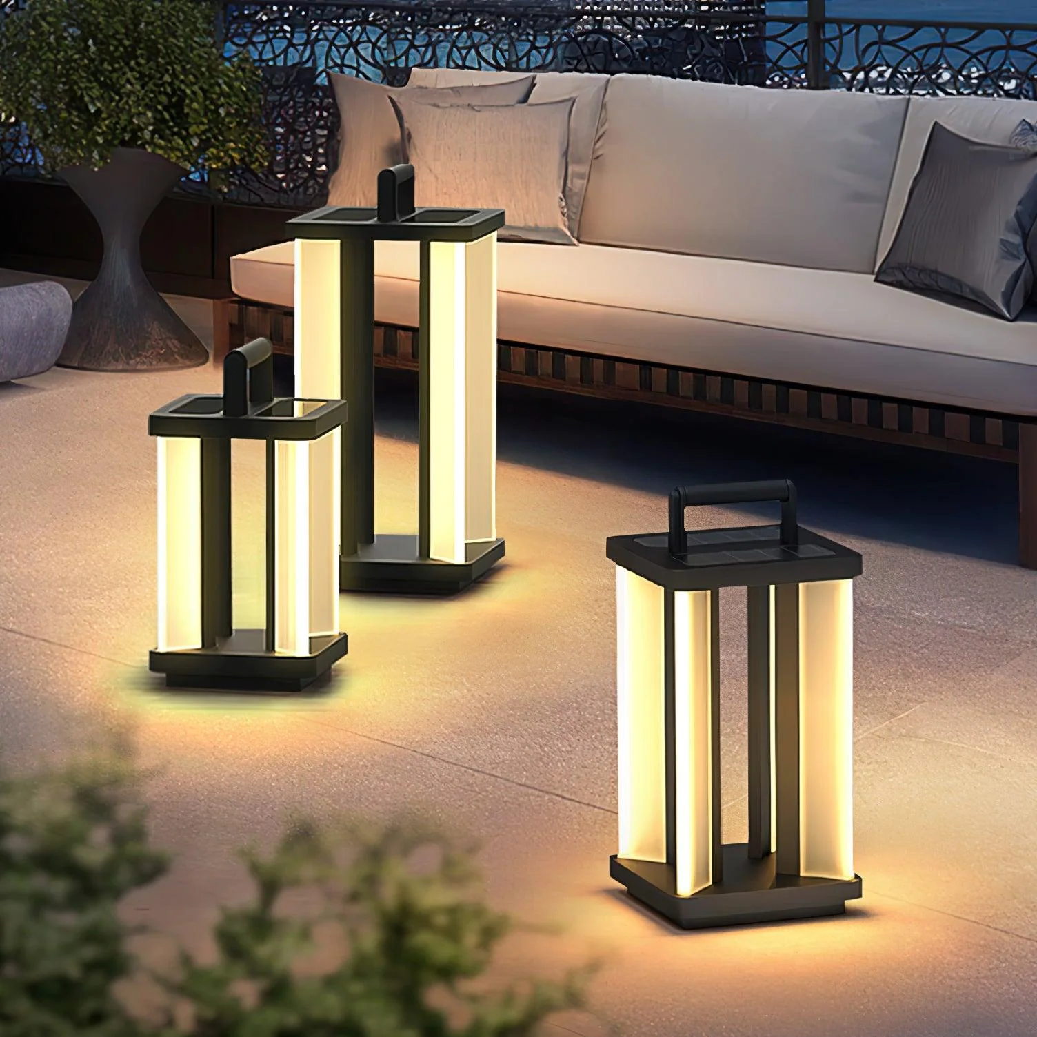 Metroluxe Outdoor Light - Image 3