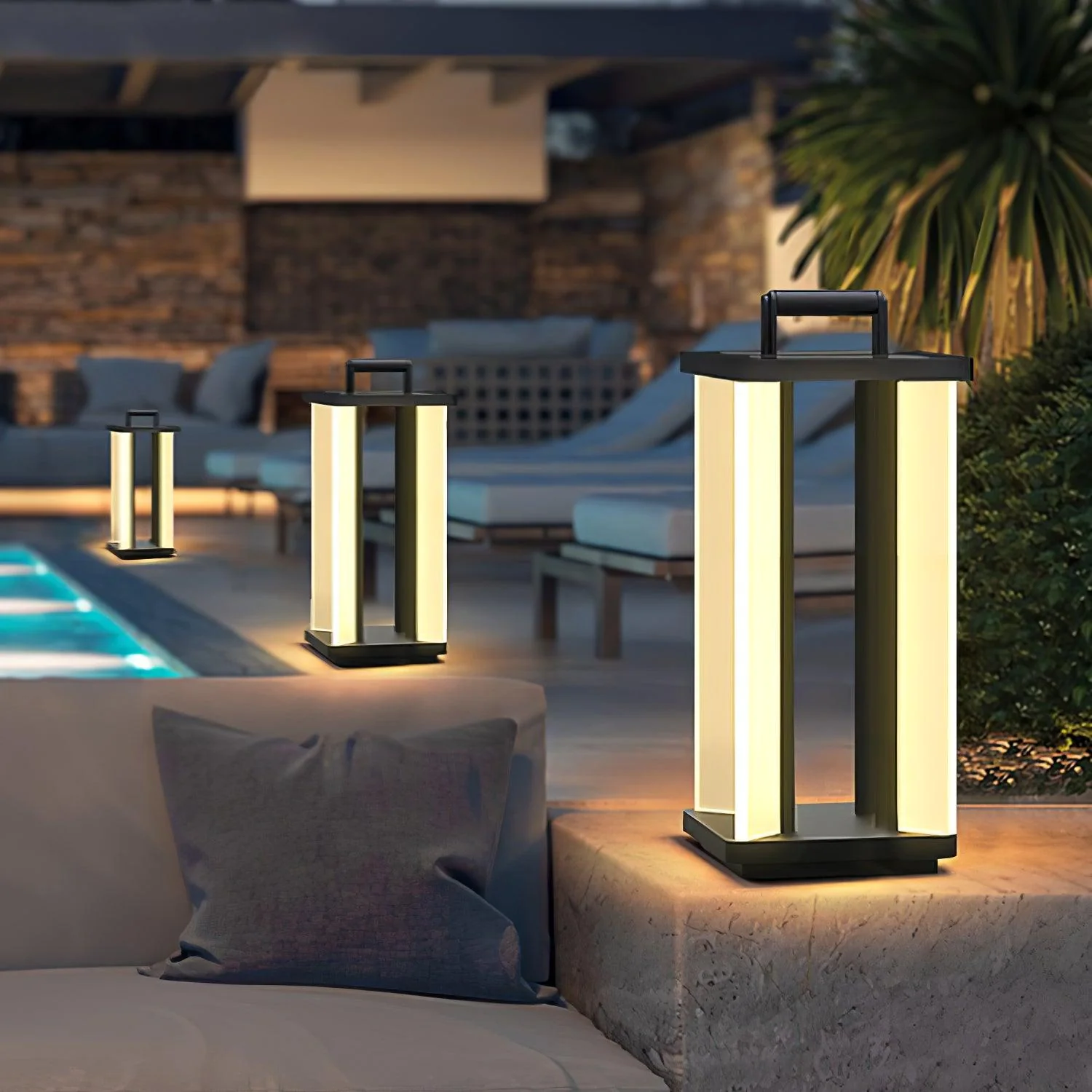 Metroluxe Outdoor Light - Image 6