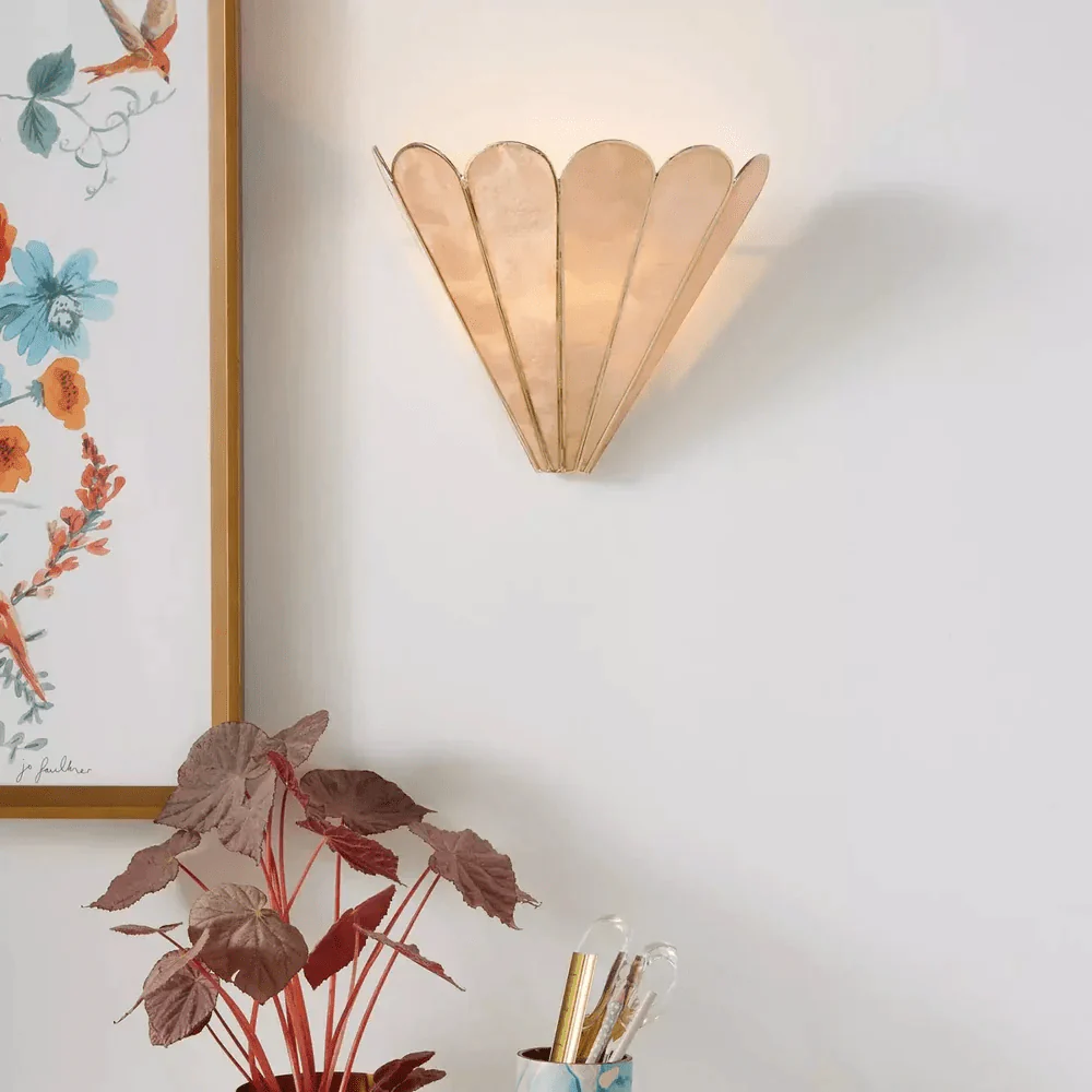Mica Shell Petal Wall Lamp - Image 2