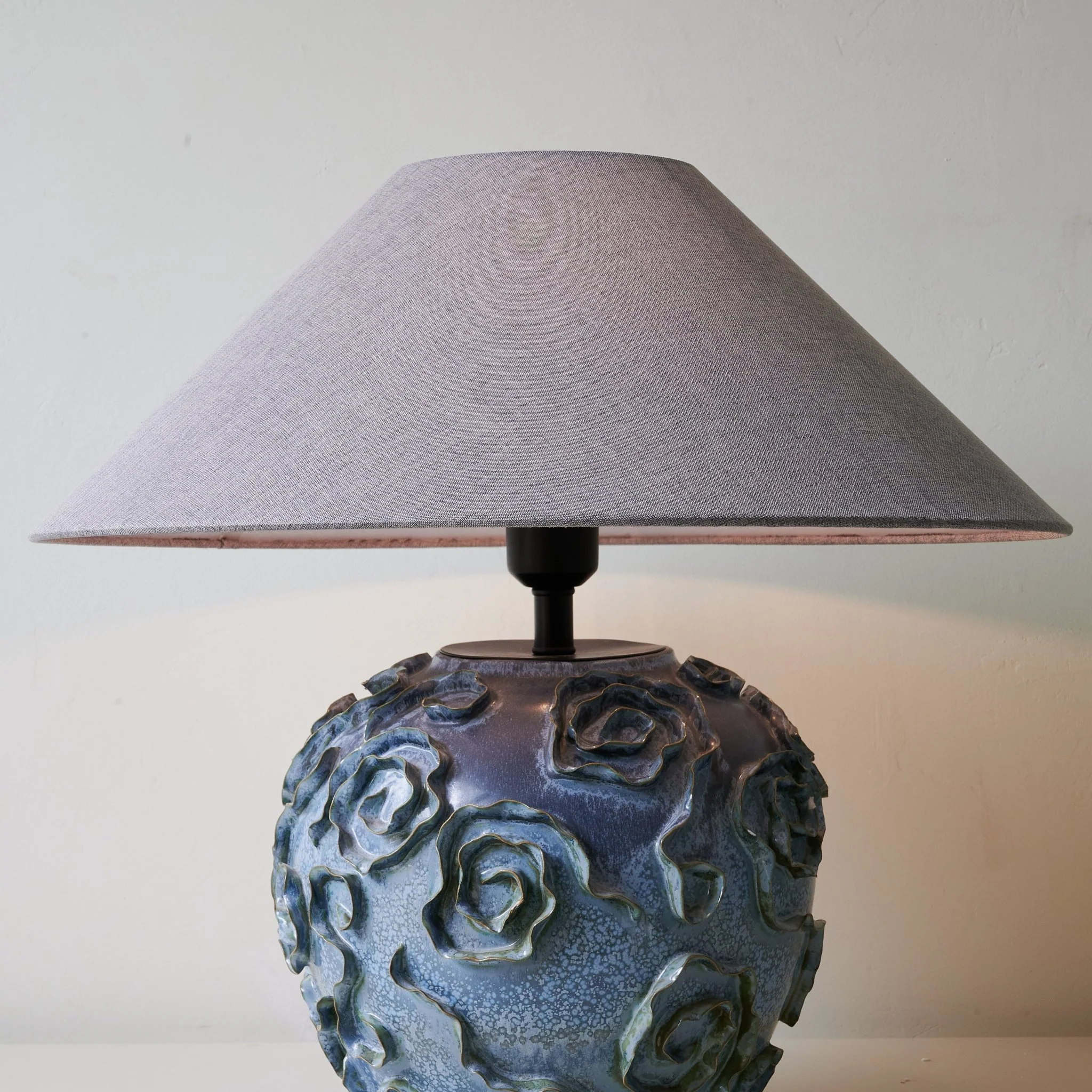 Midnight Rose Table Lamp - Image 8
