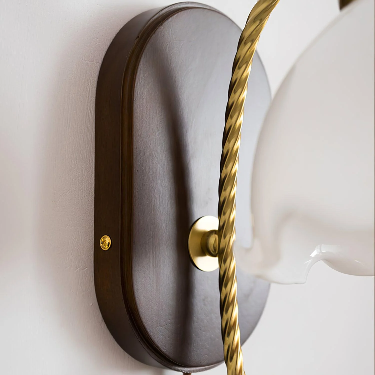 Milky Flower Wall Light - Image 10