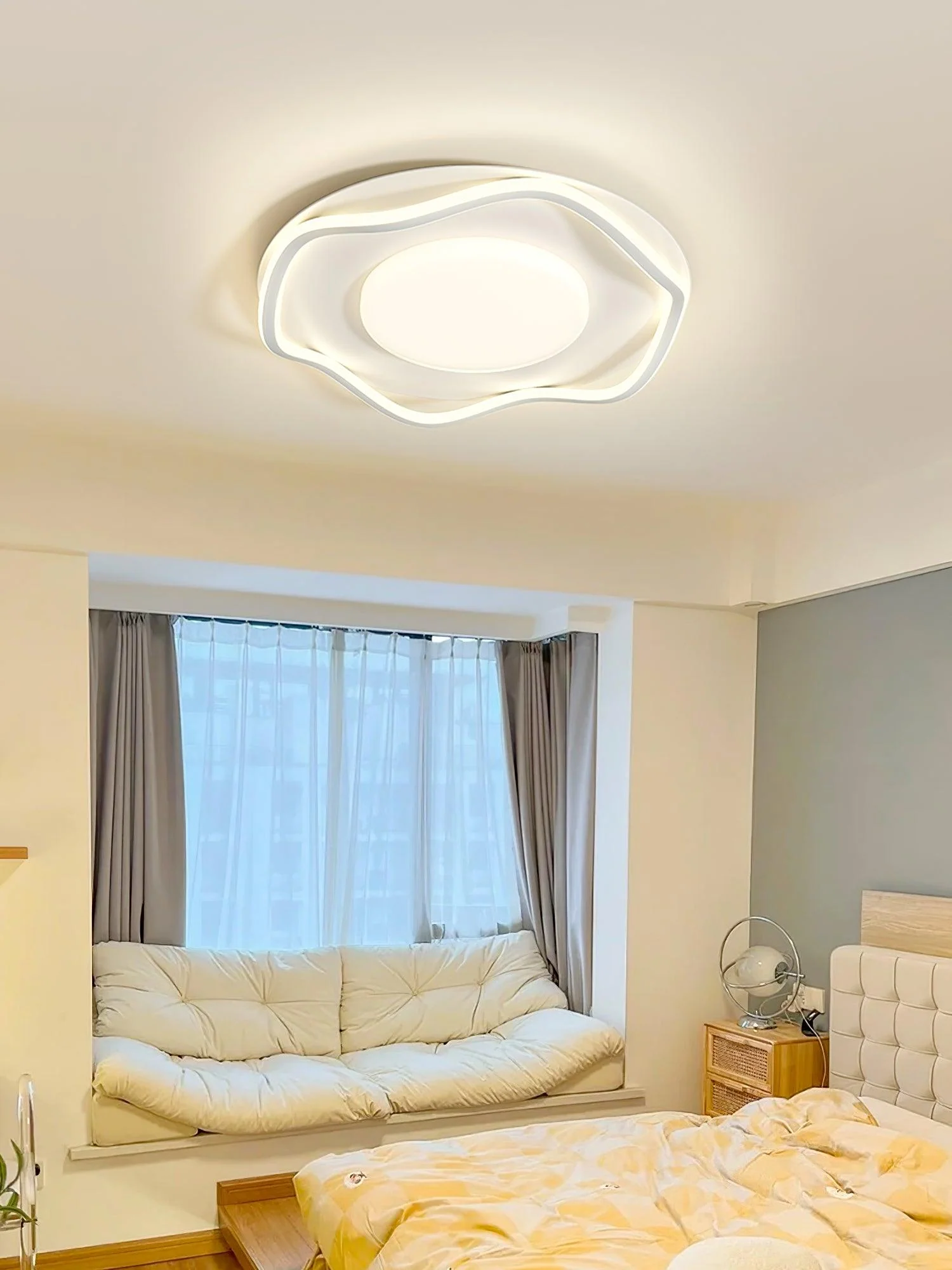 Minimalist Cloud Shape Ceiling Lamp - Image 15