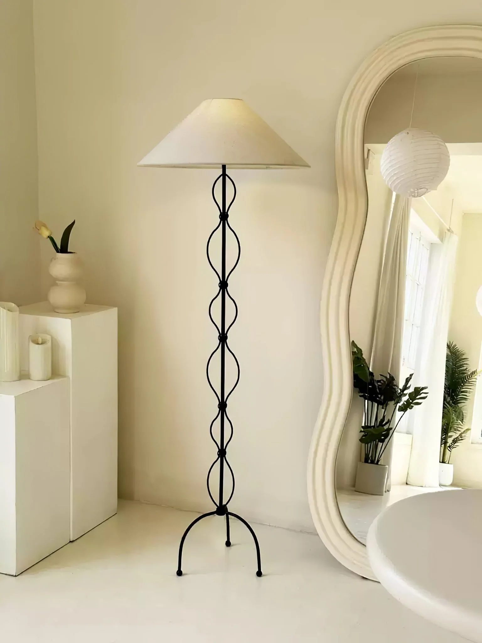Minimalist Iron Twist Floor Lamp - Image 3