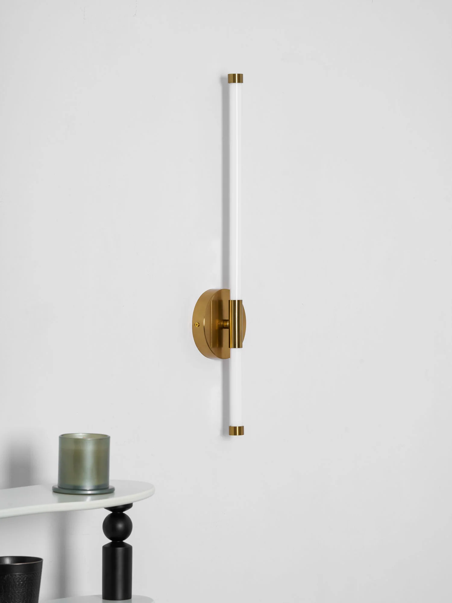 Minimalist Vertical Wall Sconce - Image 46