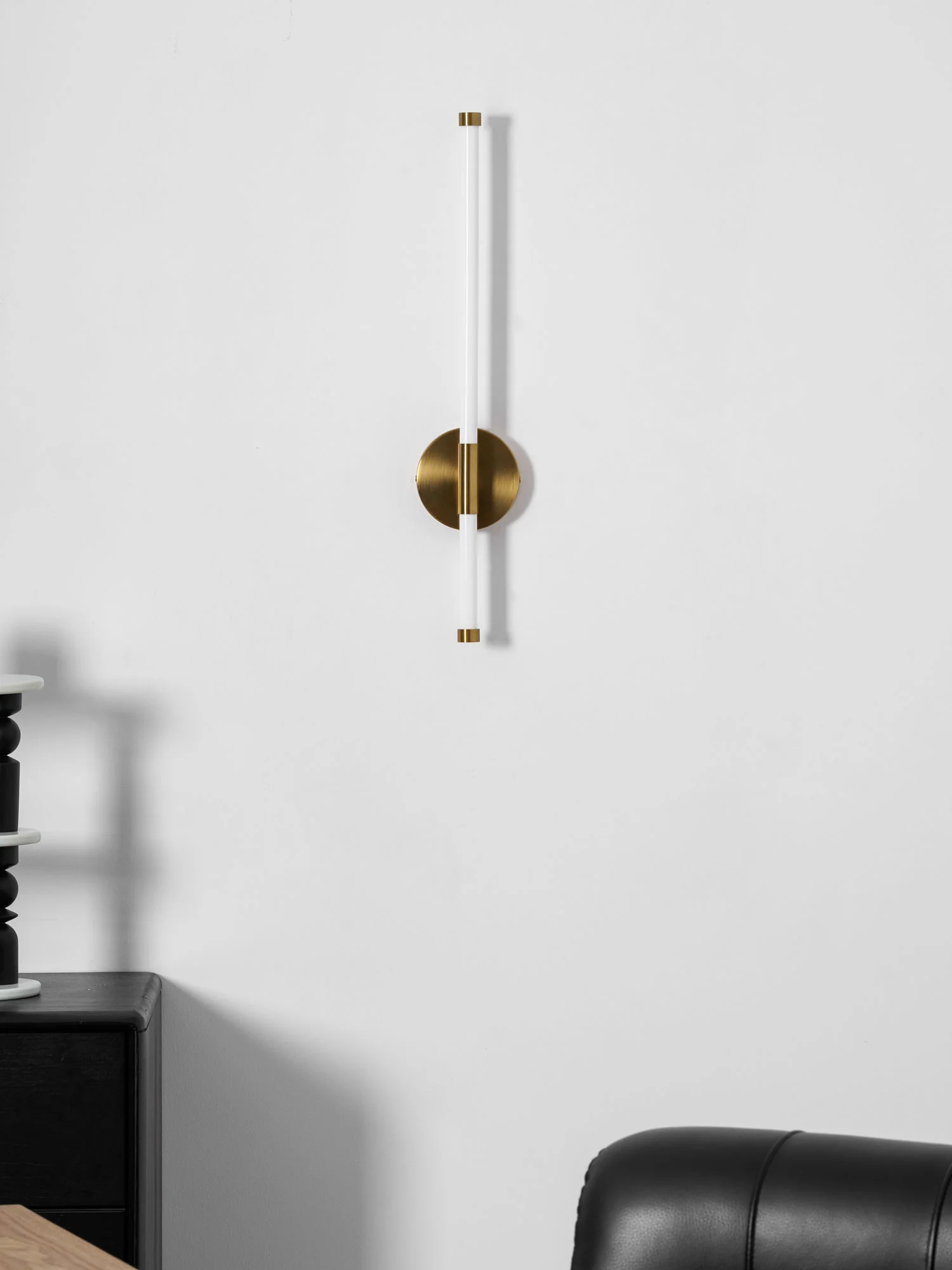 Minimalist Vertical Wall Sconce - Image 47