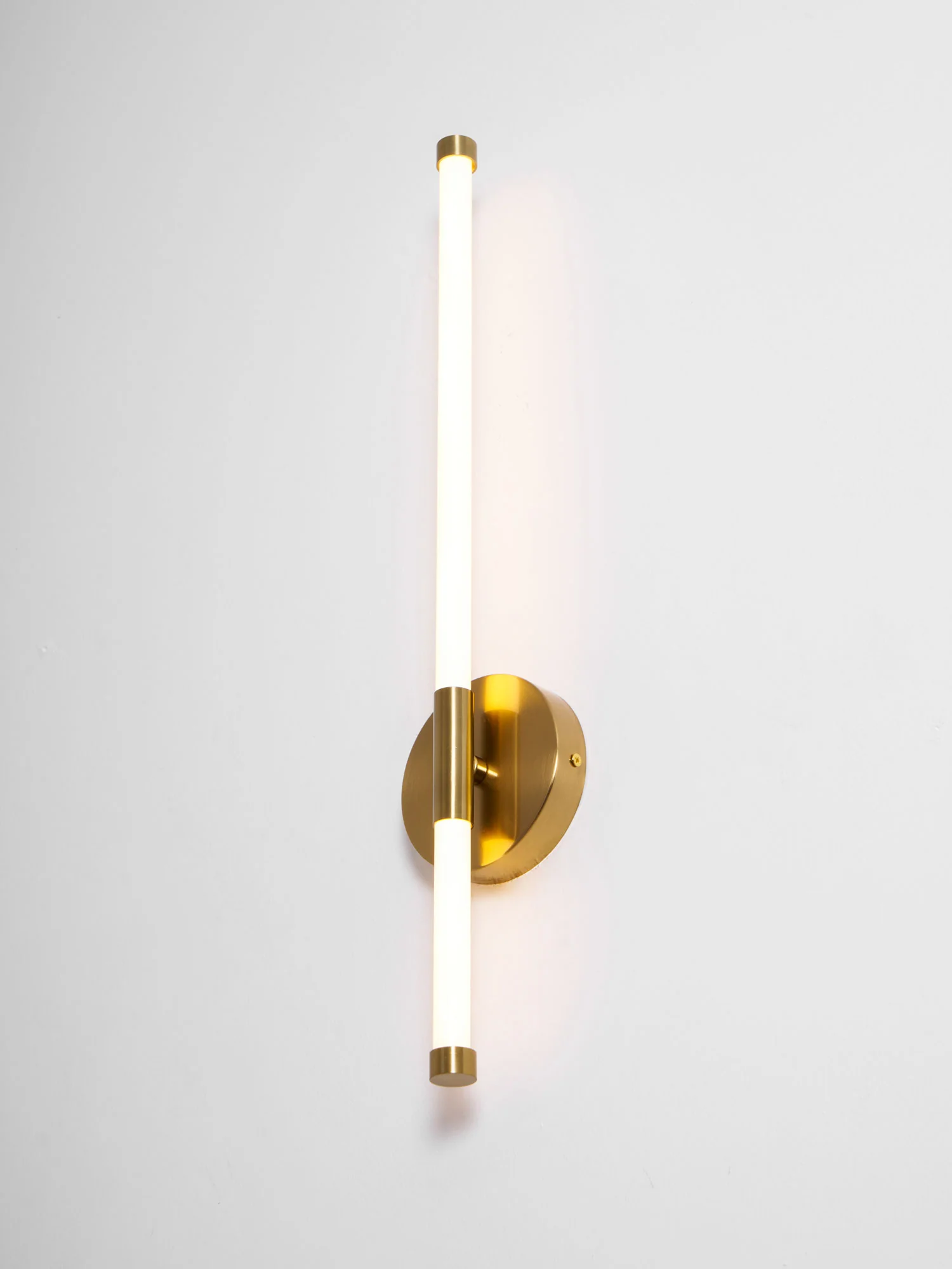 Minimalist Vertical Wall Sconce - Image 54