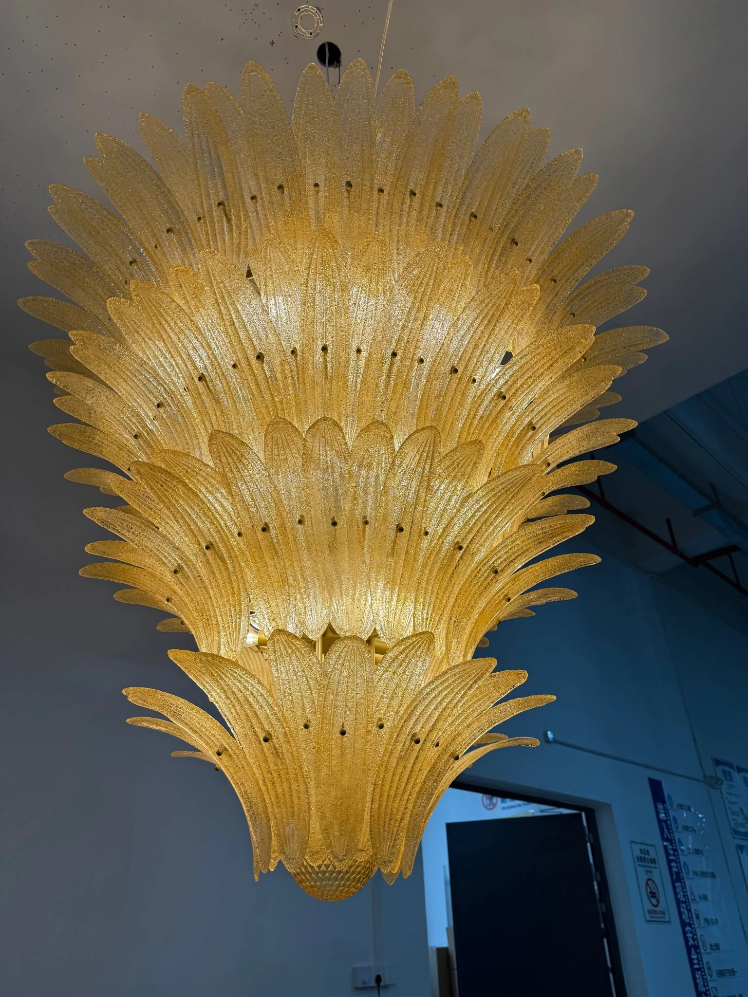 Murano Palmette Chandelier - Image 26