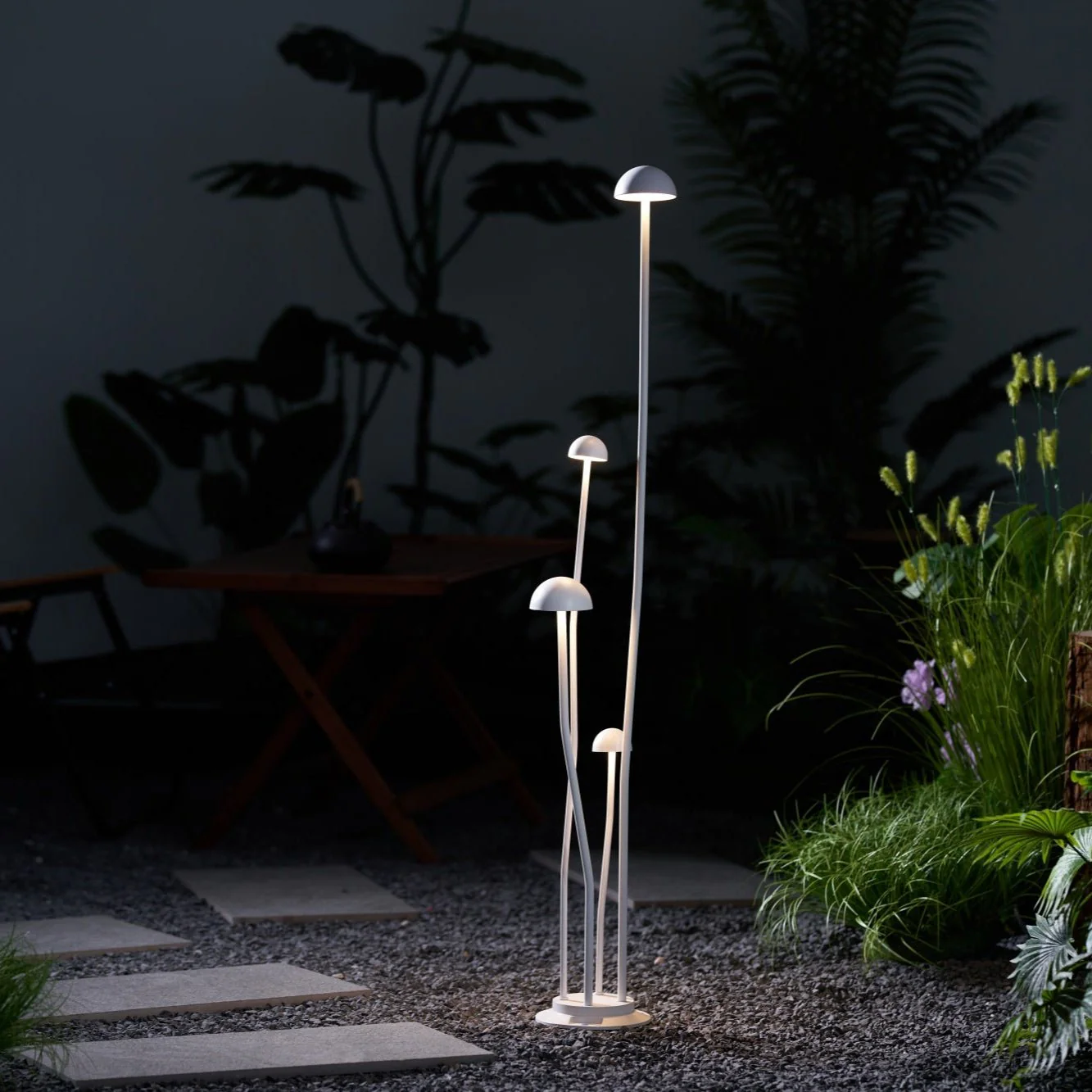 Mushroom Outdoor Lamp - Image 2