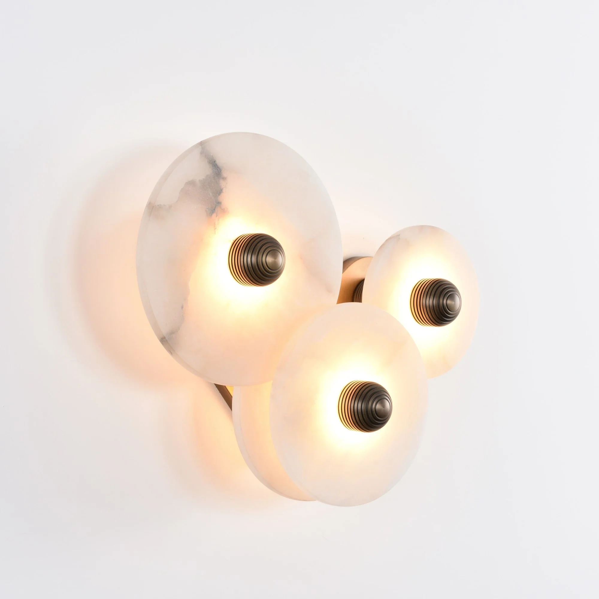 Nayra Alabaster Wall Lamp - Image 33