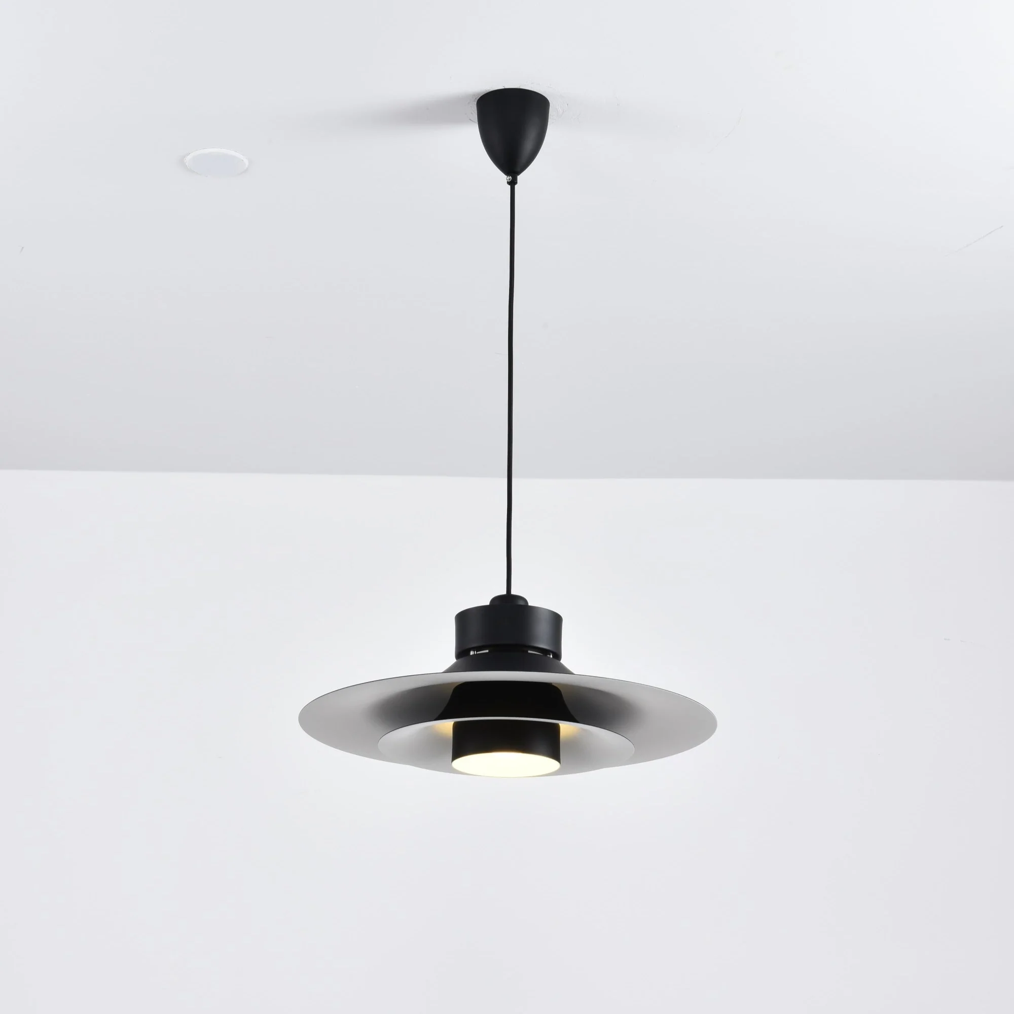 Nero Eclipse Pendant Lamp - Image 4