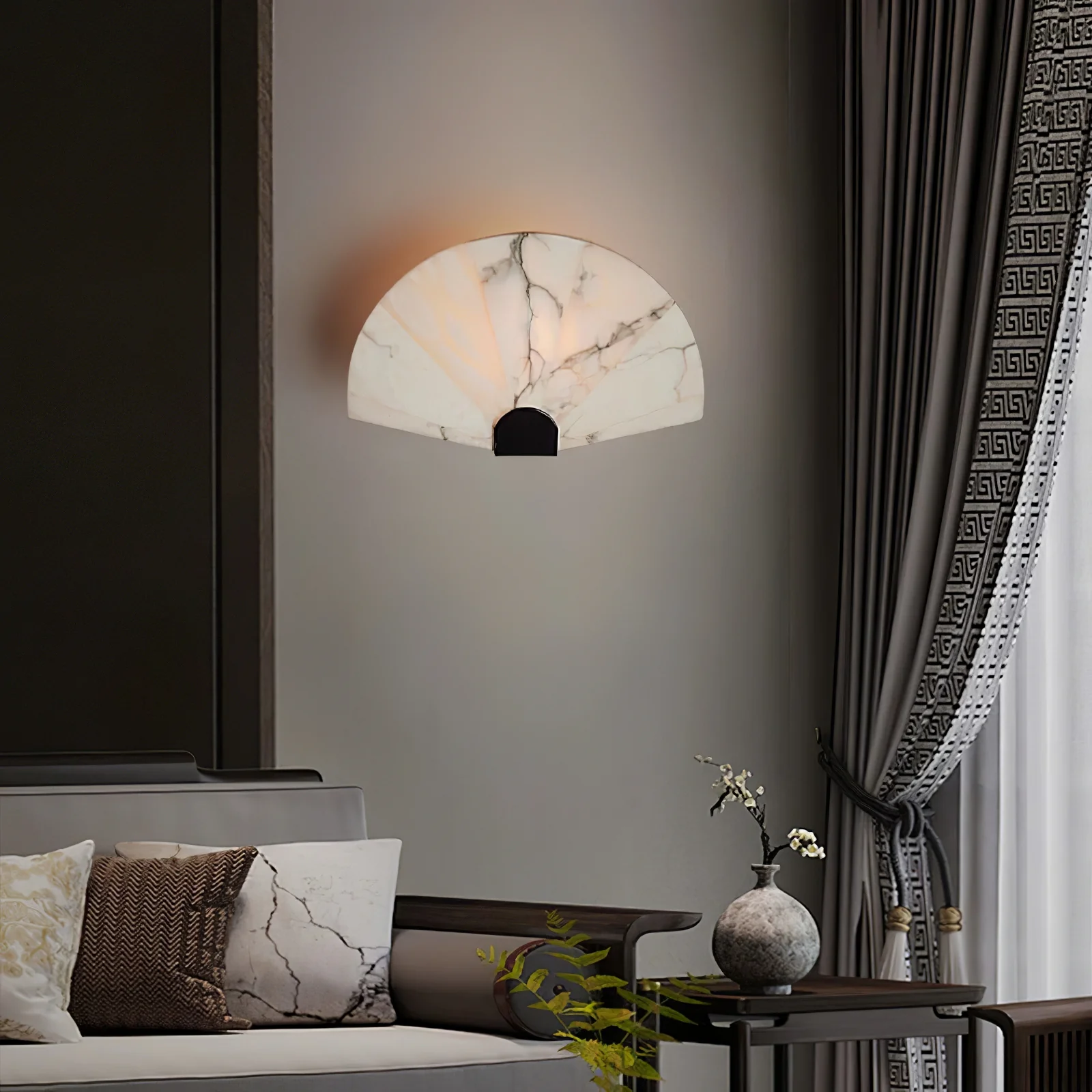 Nevora Alabaster Wall Lamp - Image 2