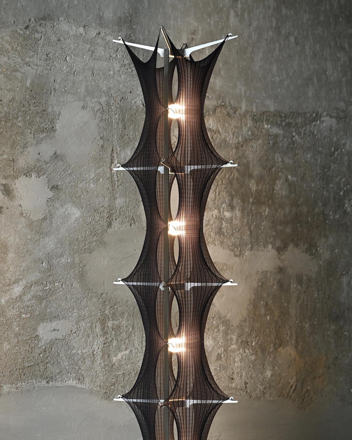 Noir Mesh Tower Floor Lamp - Image 6